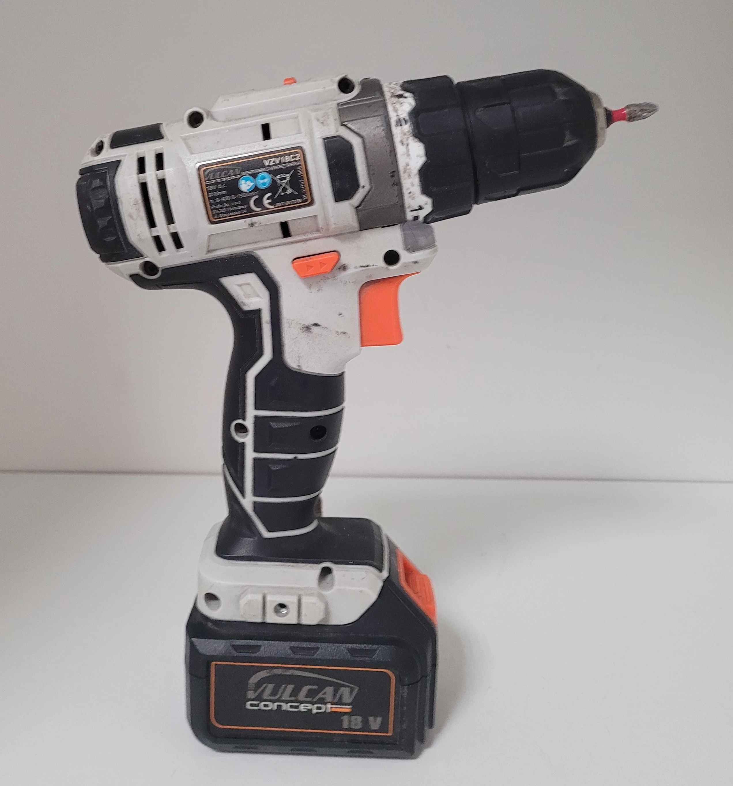 wkretarka-vulcan-vzv18c2-2-x-bateria-ladowarka-pojemnosc-akumulatora-15