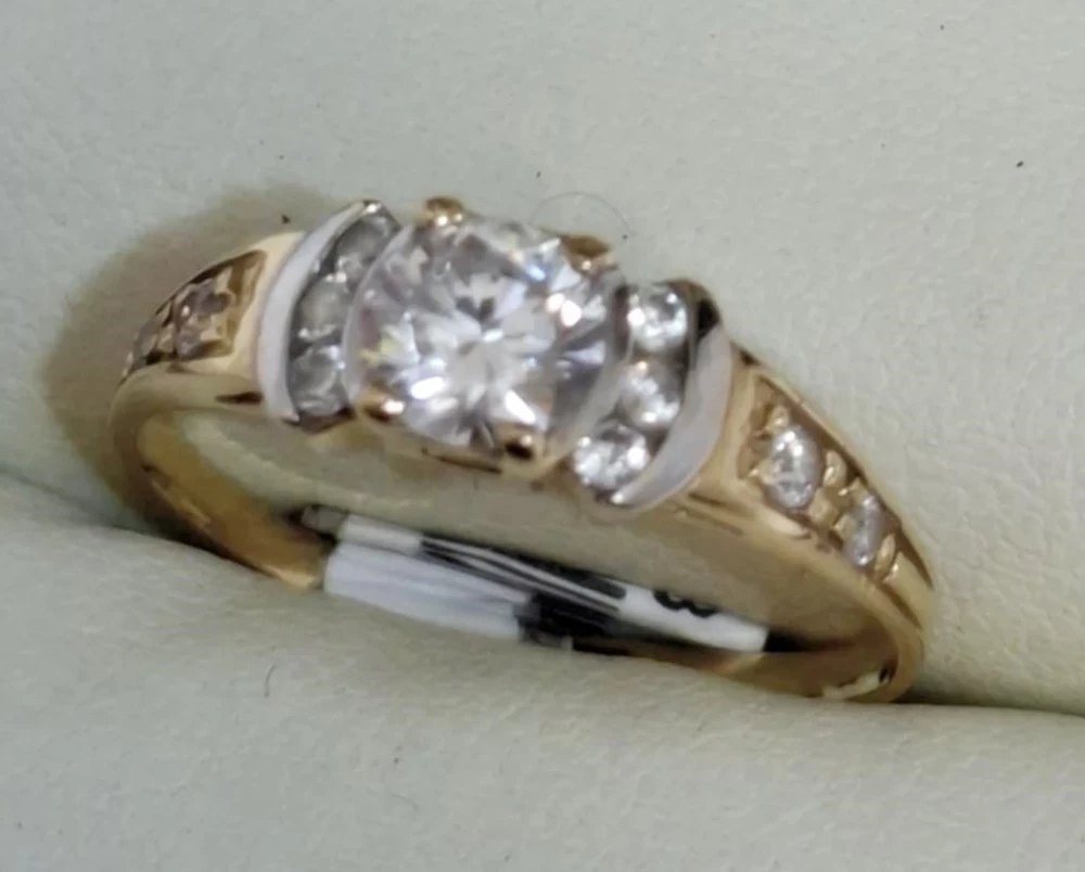 wyjatkowy-zloty-pierscionek-585-r-175-kamien-17088-524288