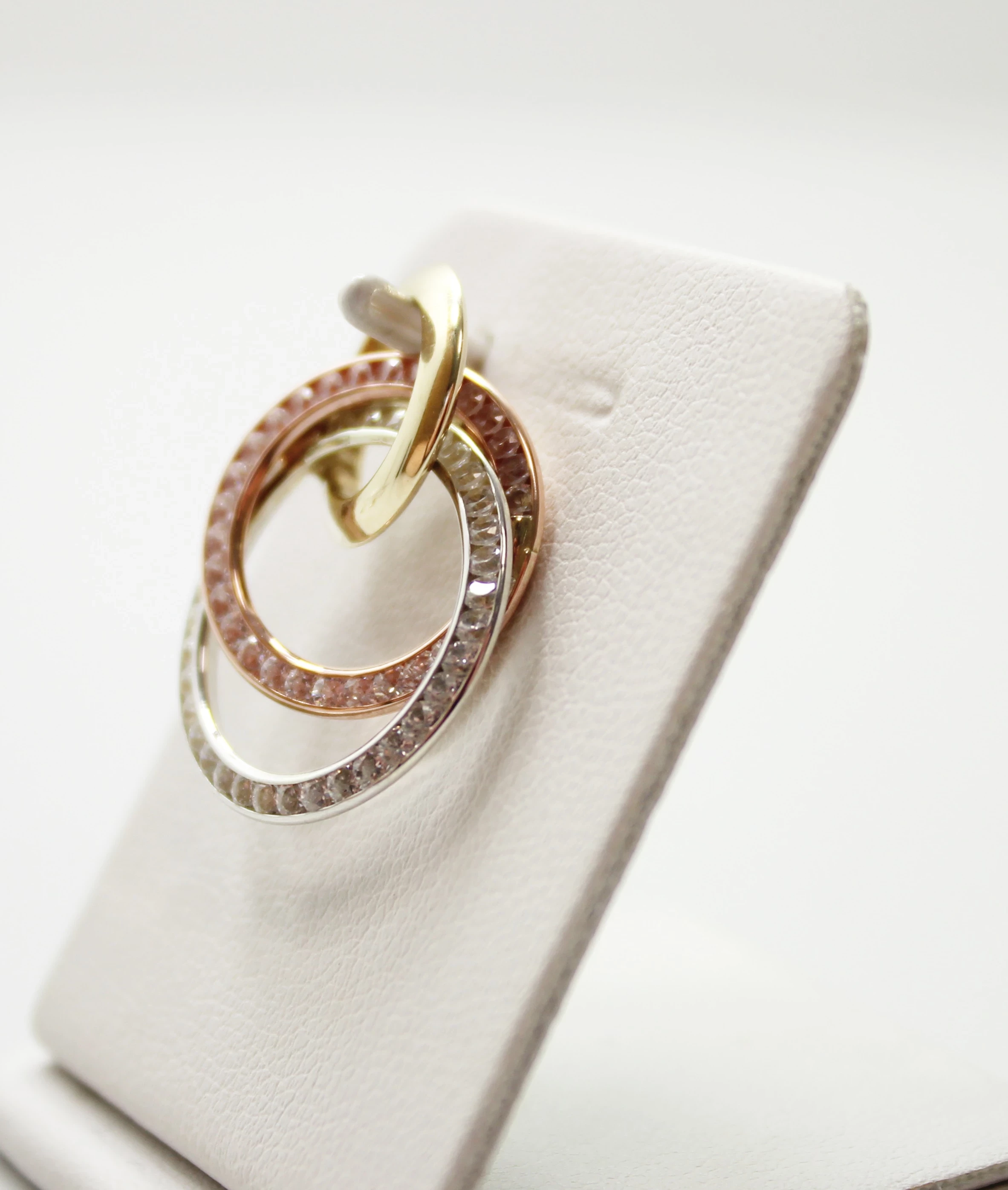 zlota-zawieszka-3-kolory-cyrkonie-375-189g-rodzaj-2205-2