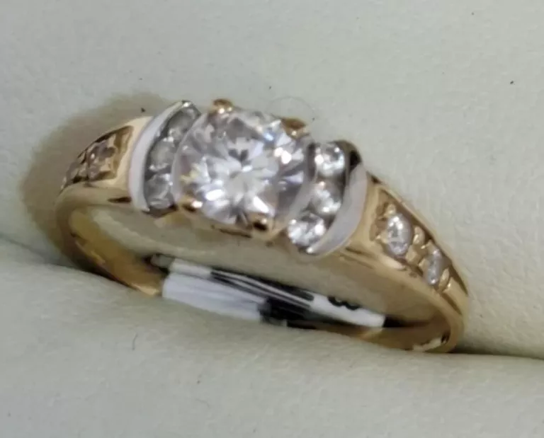 wyjatkowy-zloty-pierscionek-585-r-175-kamien-17088-524288