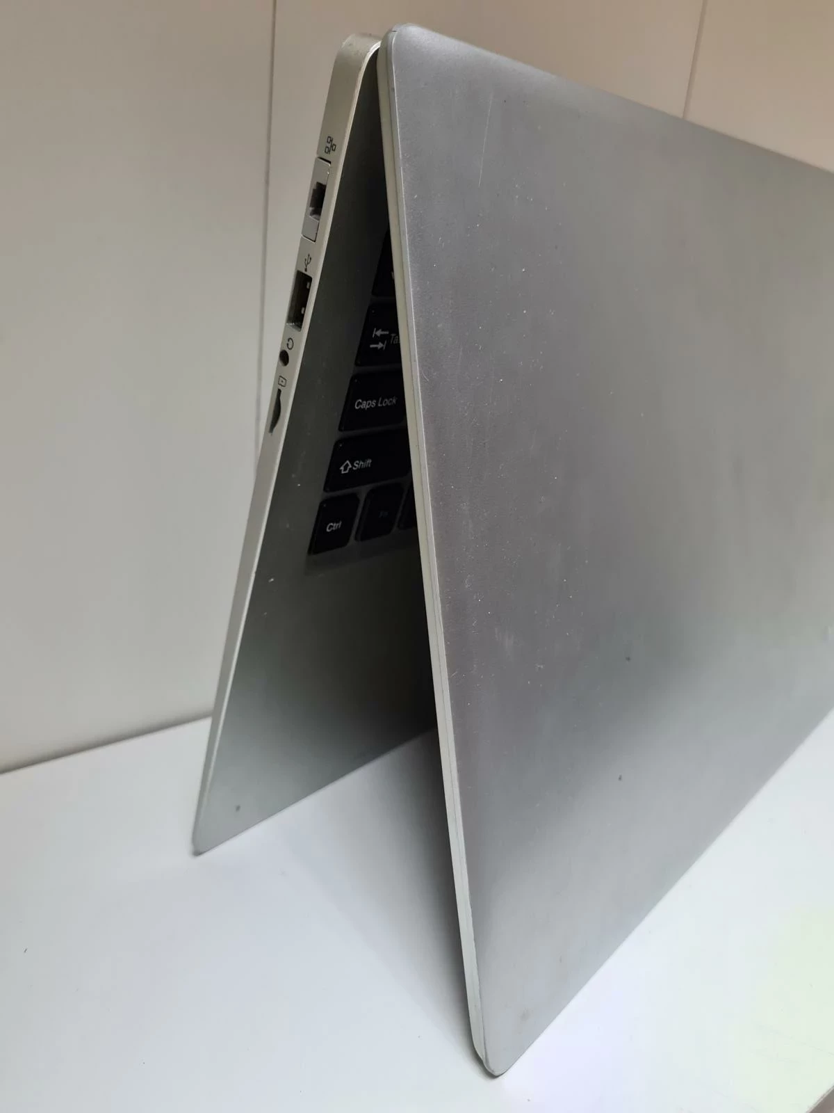 kiano-slimnote-156-intel-atom-x5-z8350-144ghz-4gb-32gb-emmc-64gb-ssd-kod-producenta-slime-note-156