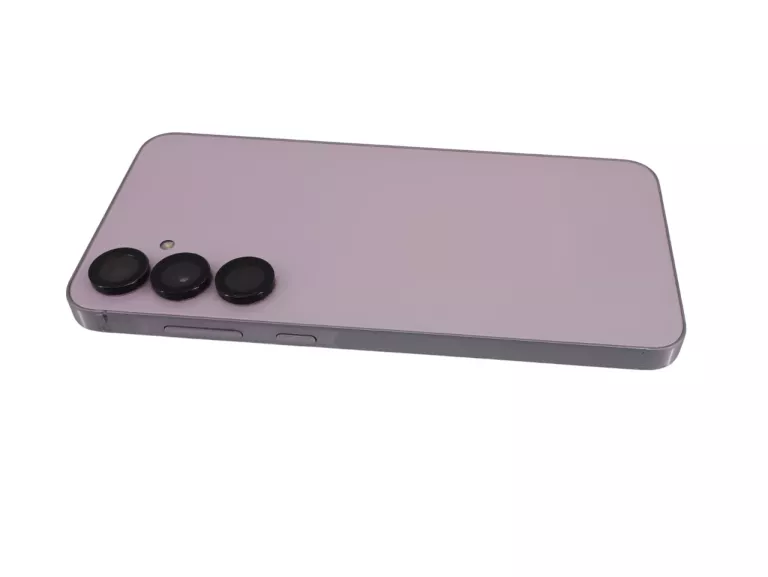 telefon-samsung-galaxy-a55-5g-8gb128gb-opis-3-maja-8-klobuck-unico