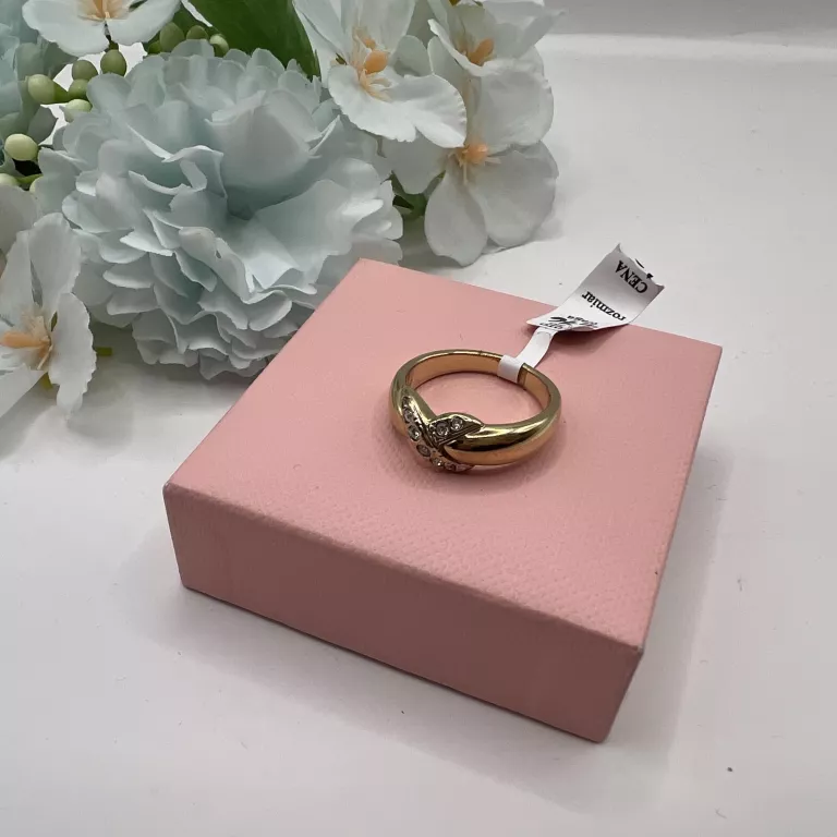 zloty-pierscionek-585-476g-r16-kamien-17088-4194304