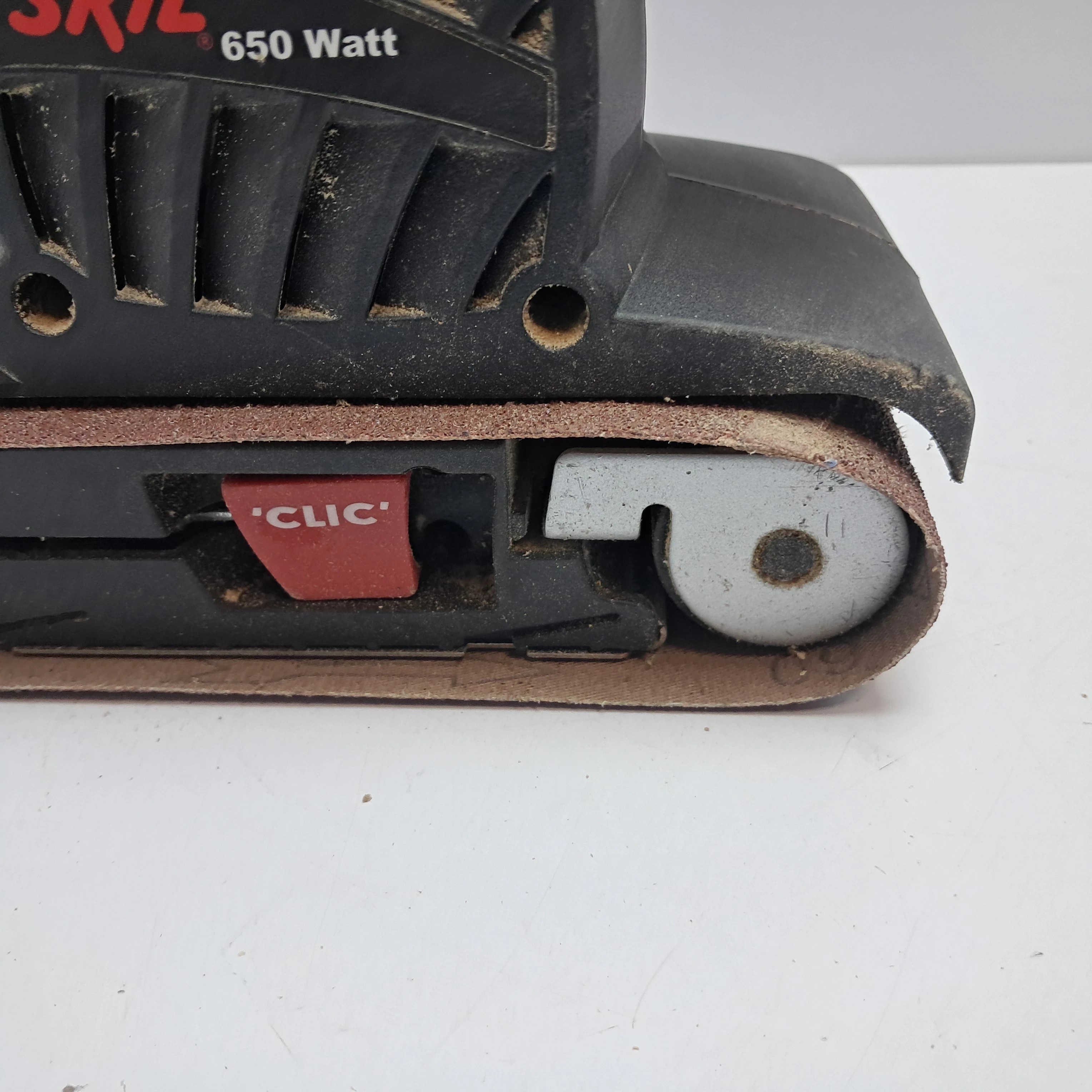 strug-skil-650watt-szerokosc-strugania-8500