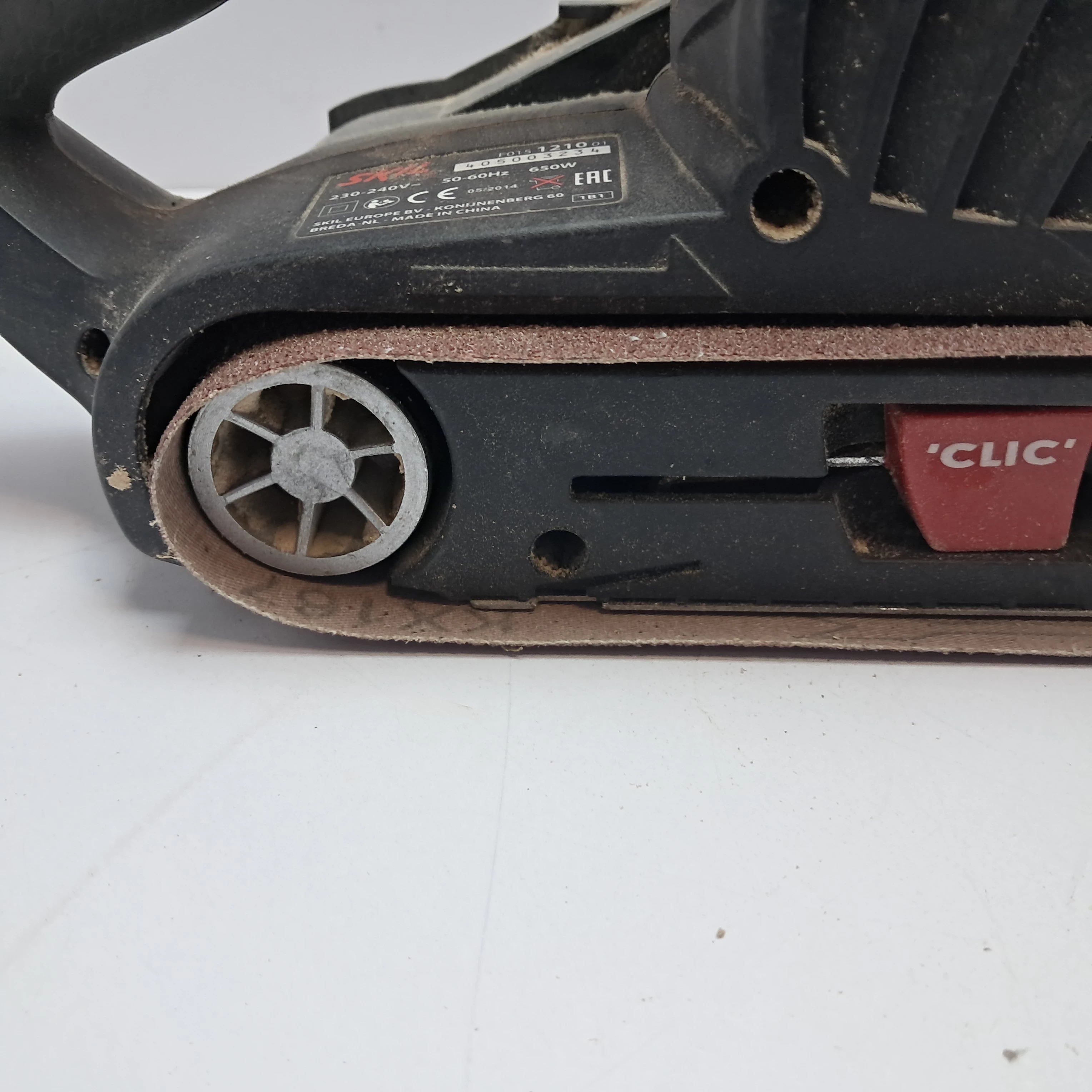 strug-skil-650watt-glebokosc-strugania-2000