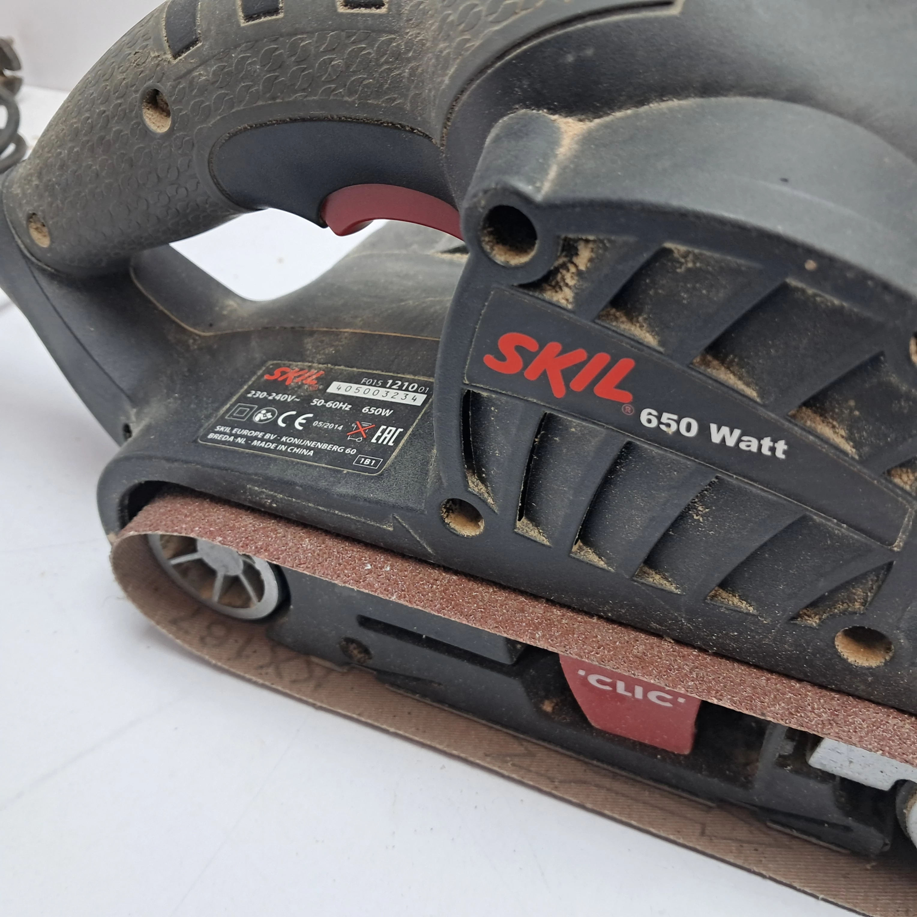 strug-skil-650watt-stan-11323-2