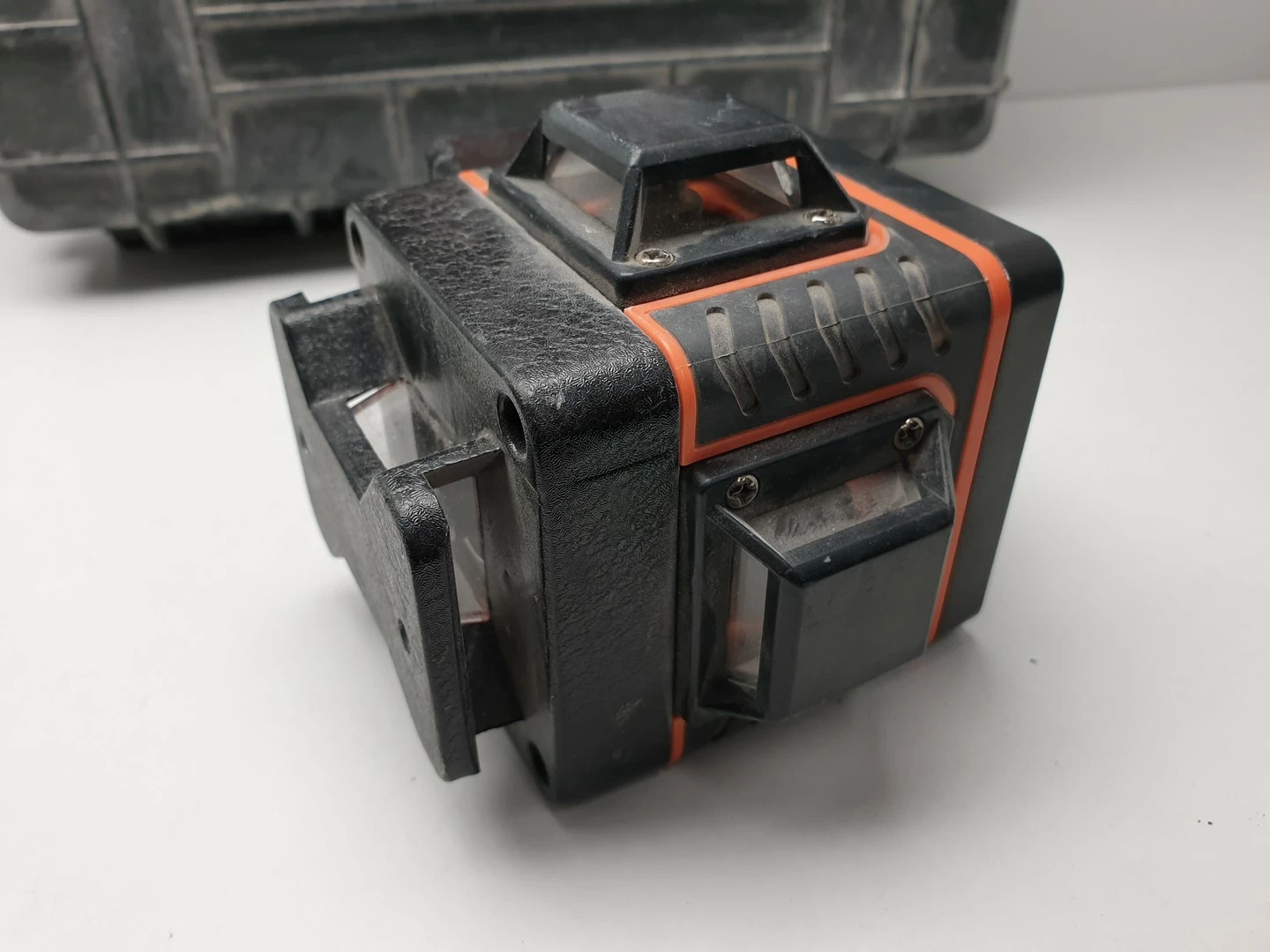 poziomica-laserowa-heckermann-4dl-zestaw-walizka-maksymalny-zasieg-pracy-25