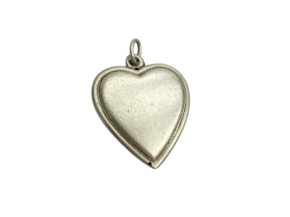 srebrna-zawieszka-w-ksztalcie-serca-pr925-w398g-stan-11323-2
