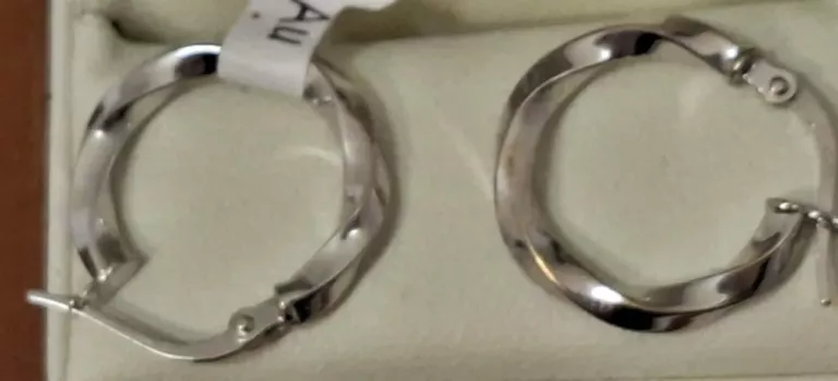 wyjatkowe-kolczyki-z-bialego-zlota-p375-rodzaj-2205-2