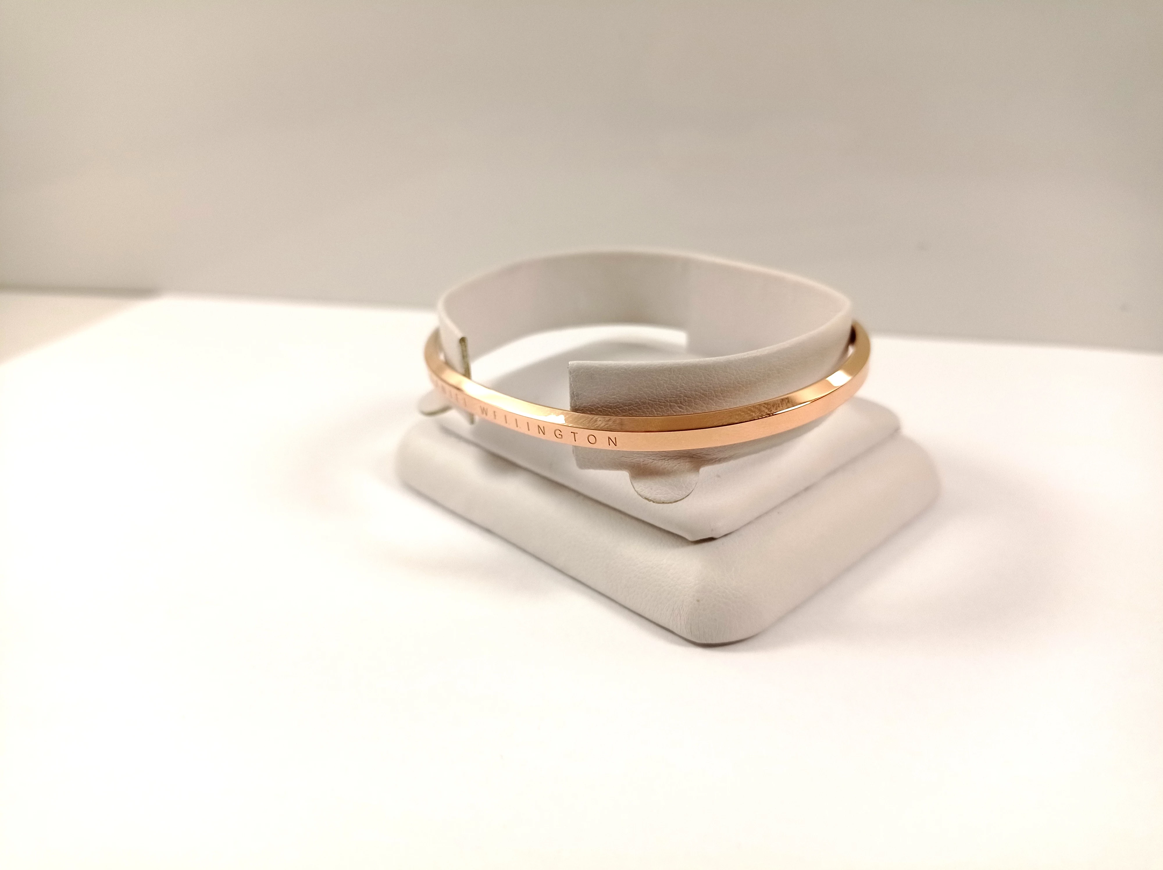 bransoletka-ze-stali-daniel-wellington-zlota-dabrowskiego-149-poznan-ska-x