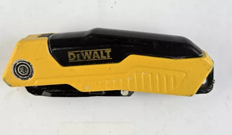 noz-skladany-trapezowy-dewalt-ean-gtin-3253560109929
