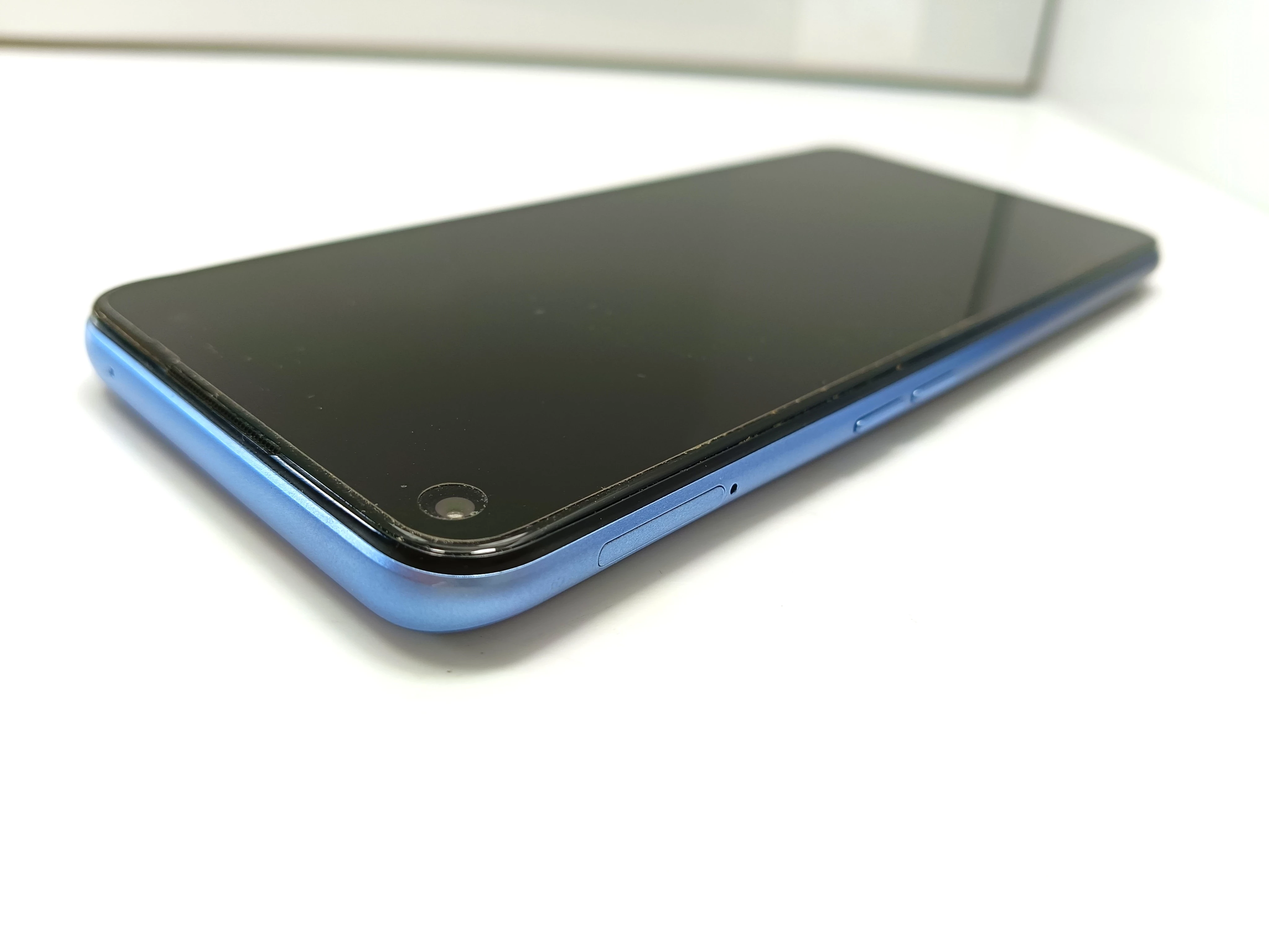 telefon-realme-7-5g-6128-gb-pojemnosc-akumulatora-5000