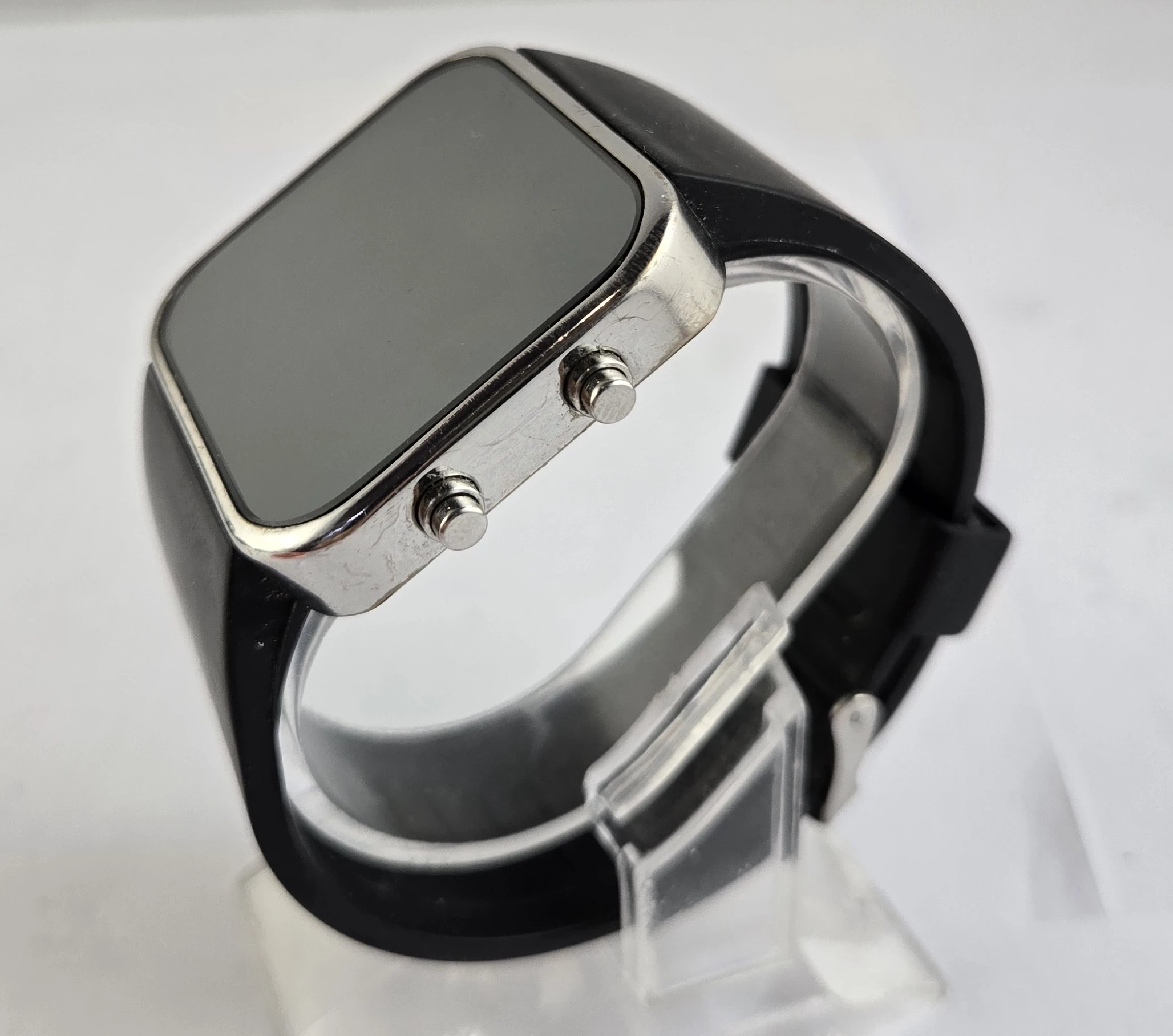 zegarek-avon-elektorniczny-ean-gtin-5059018392800