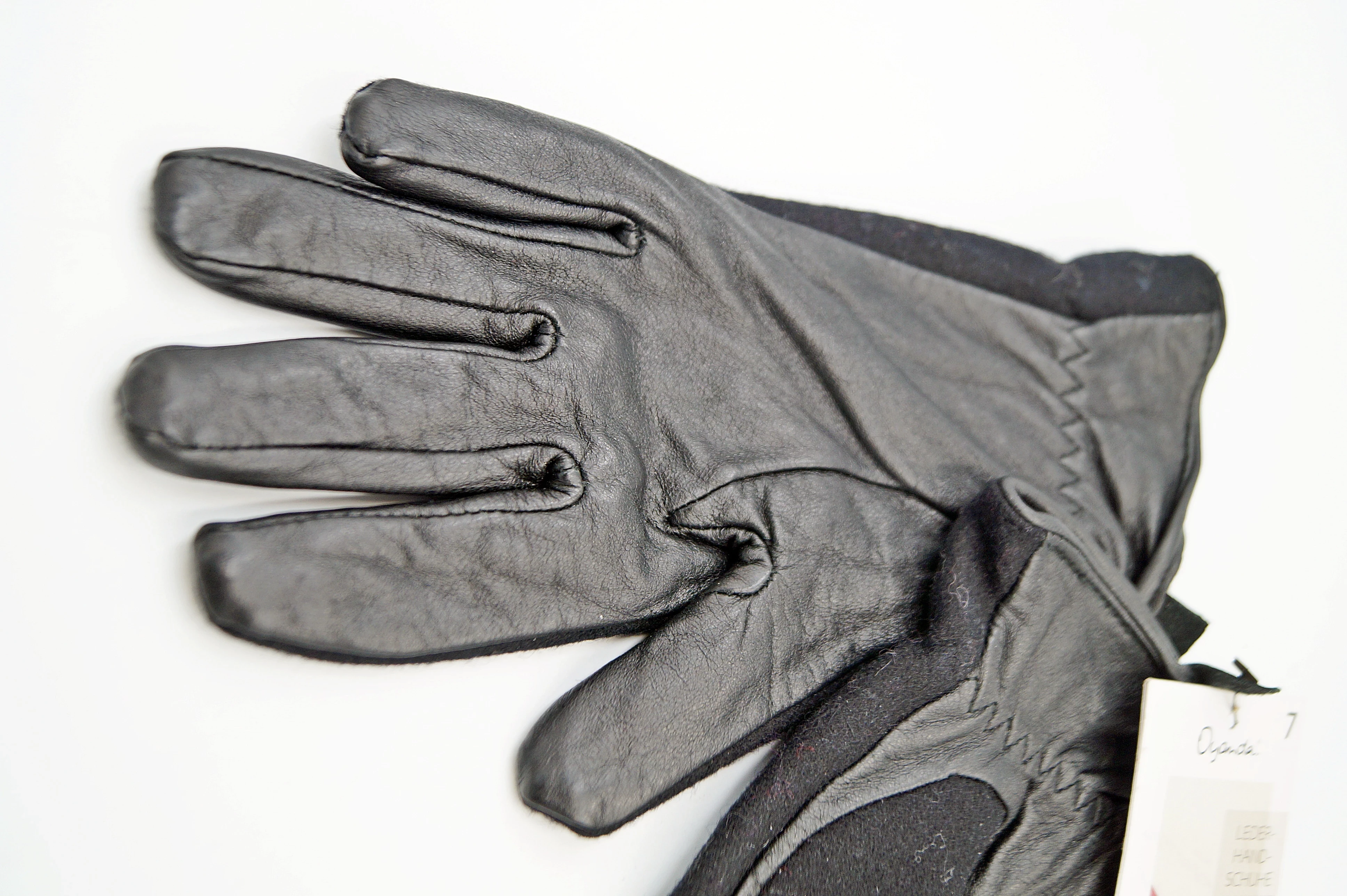 damskie-rekawiczki-skozane-oyarda-czarne-ean-gtin-4063378081046