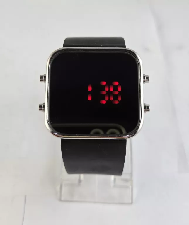 zegarek-avon-elektorniczny-wyzwolenia-30-32-szczecin-rs