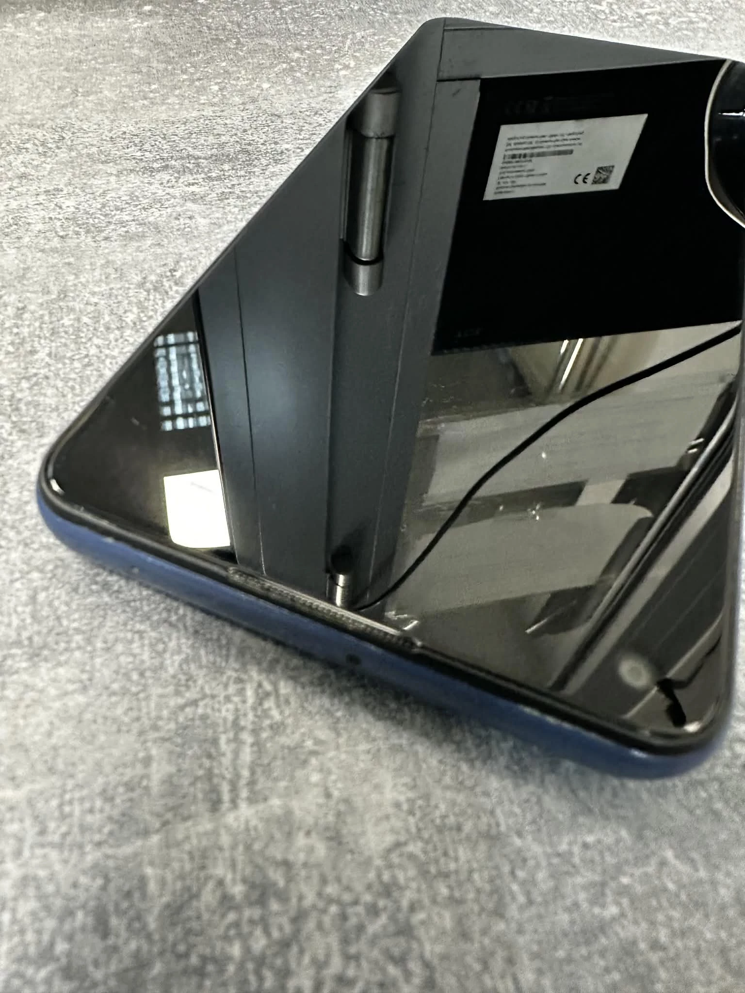 telefon-xiaomi-redmi-note-9-4128-gb-pud-konto-xia0mi-przekatna-ekranu-653