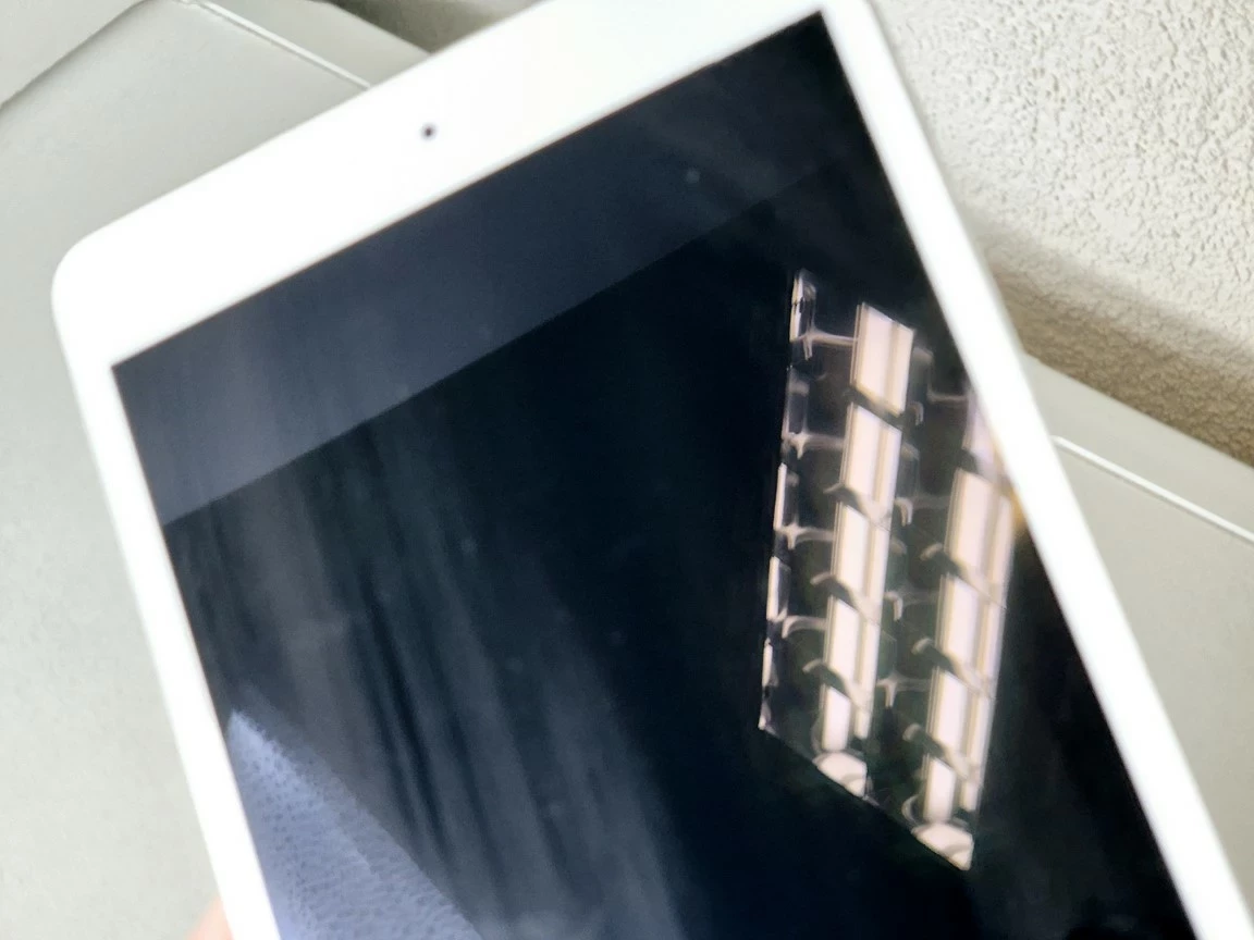 tablet-ipad-apple-mini-4-128-gb-79-cala-transmisja-danych-217-512