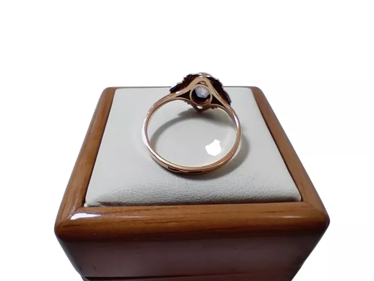 piekny-zloty-pierscionek-323g585-rodzaj-2205-2