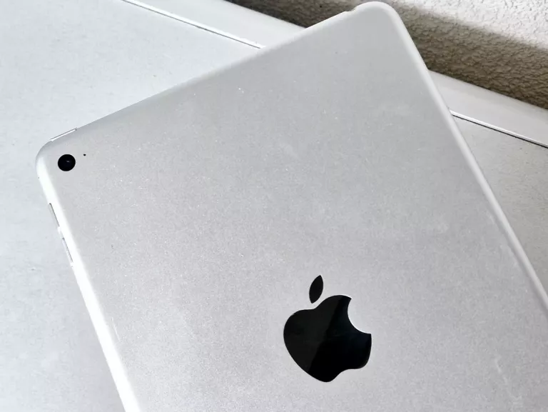 tablet-ipad-apple-mini-4-128-gb-79-cala-model-tabletu-249459-1222489