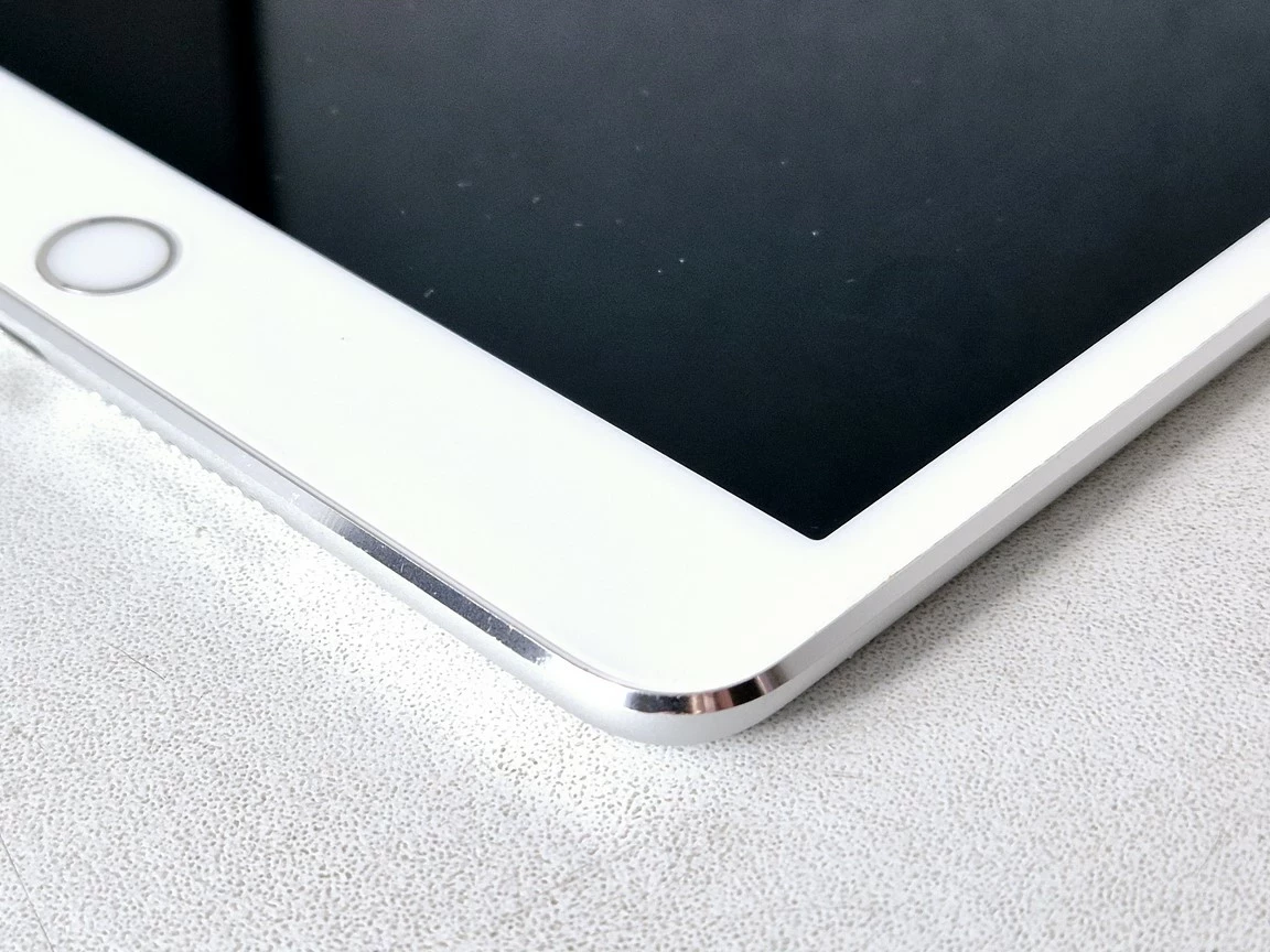 tablet-ipad-apple-mini-4-128-gb-79-cala-przekatna-ekranu-790