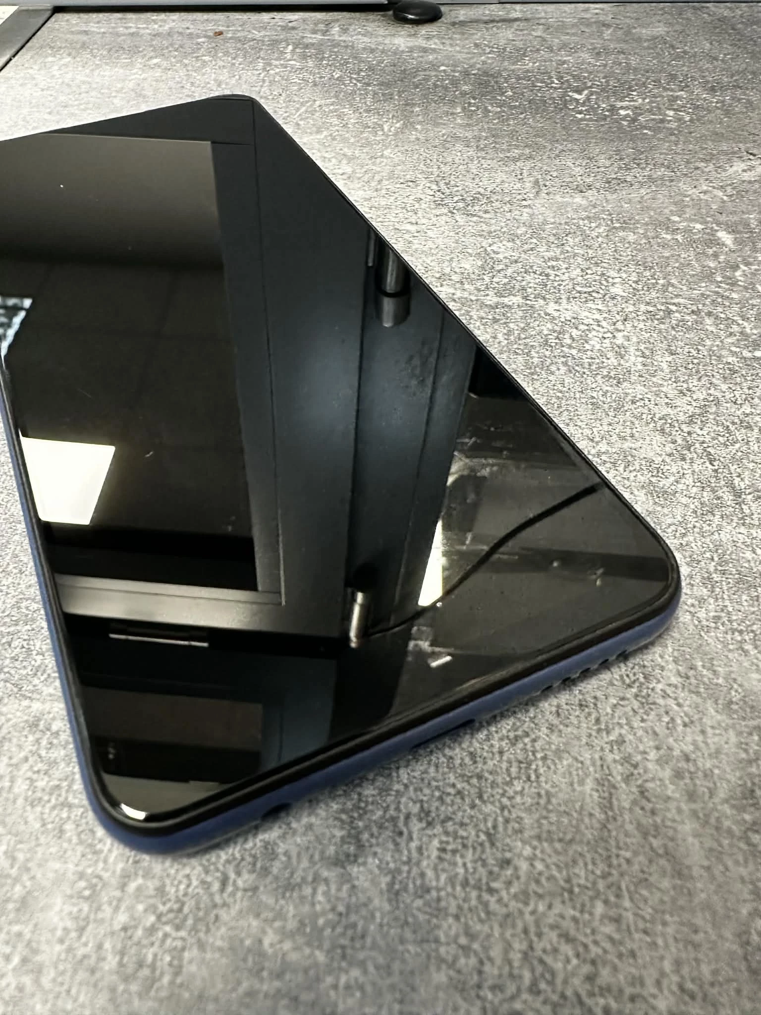 telefon-xiaomi-redmi-note-9-4128-gb-pud-konto-xia0mi-typ-202685-212929