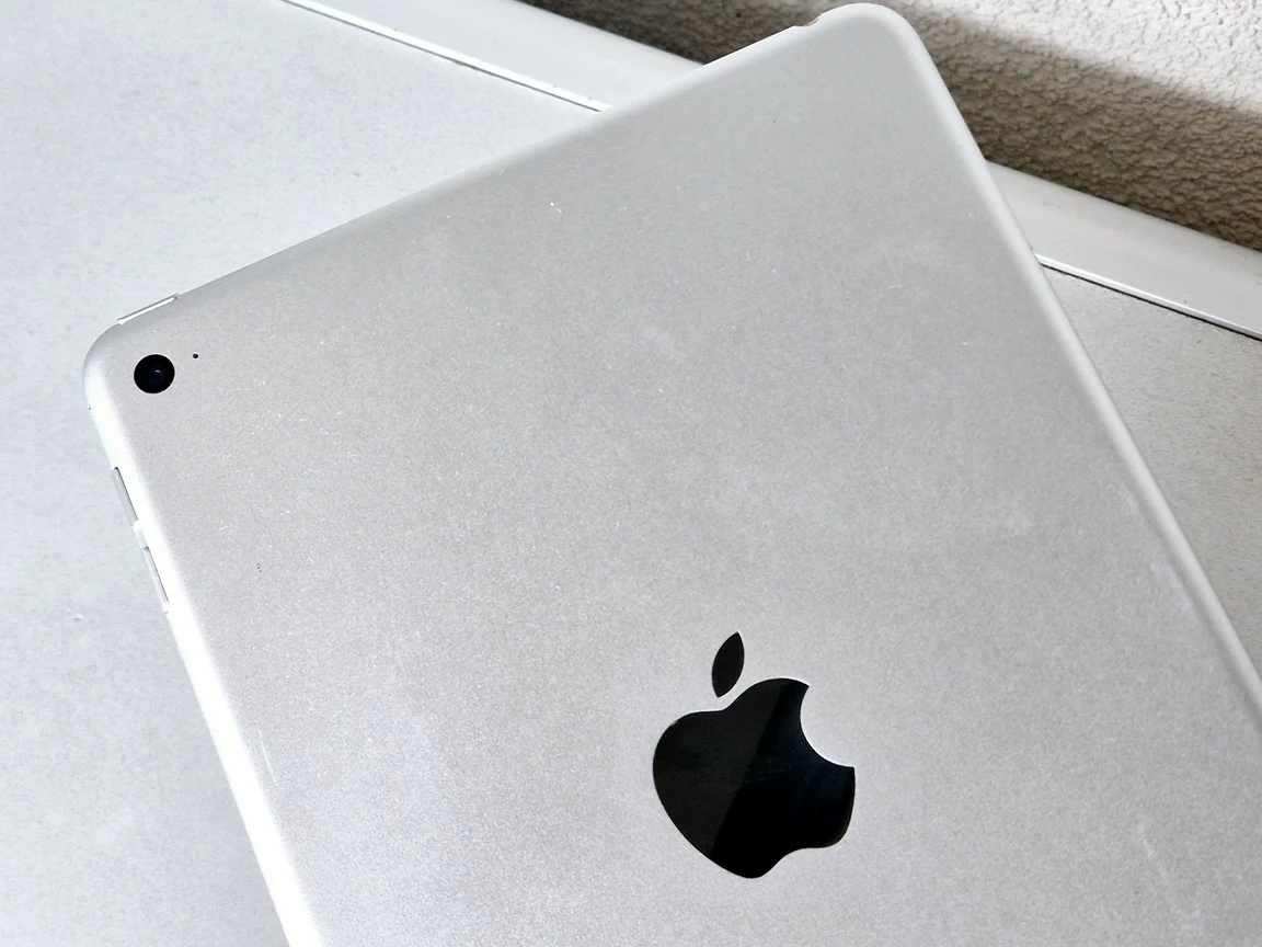 tablet-ipad-apple-mini-4-128-gb-79-cala-model-tabletu-249459-1222489