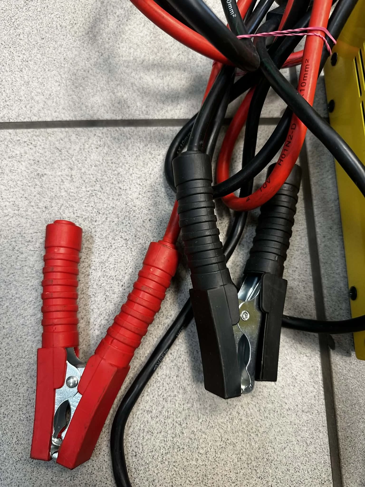 prostownik-inwertorowy-z-rozruchem-magnum-agri-50-starter-v2-zawiera-baterie-250685-2006717