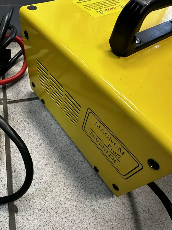 prostownik-inwertorowy-z-rozruchem-magnum-agri-50-starter-v2-waga-produktu-z-opakowaniem-jednostkowym-3150