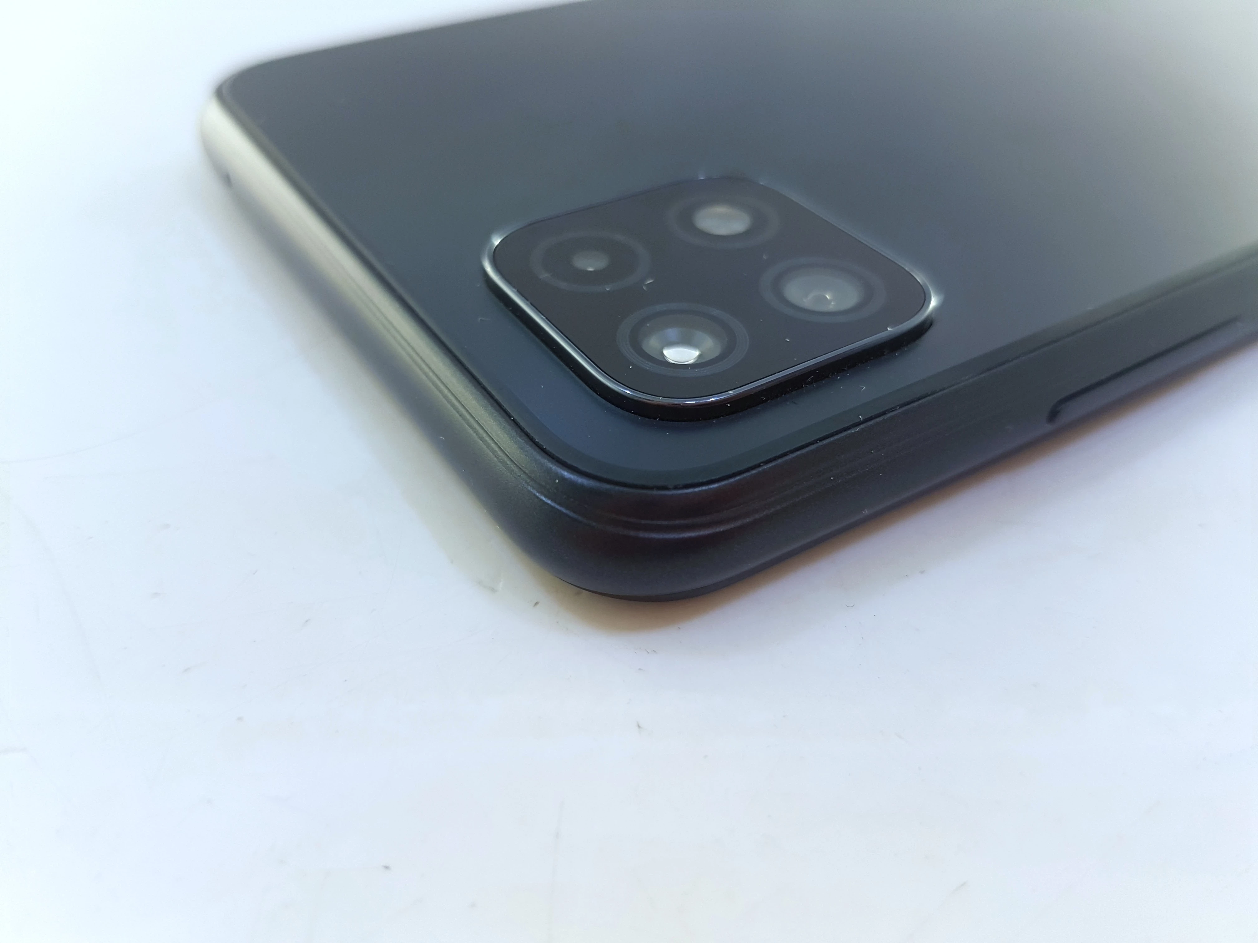 telefon-samsung-galaxy-a22-5g-464gb-przekatna-ekranu-640