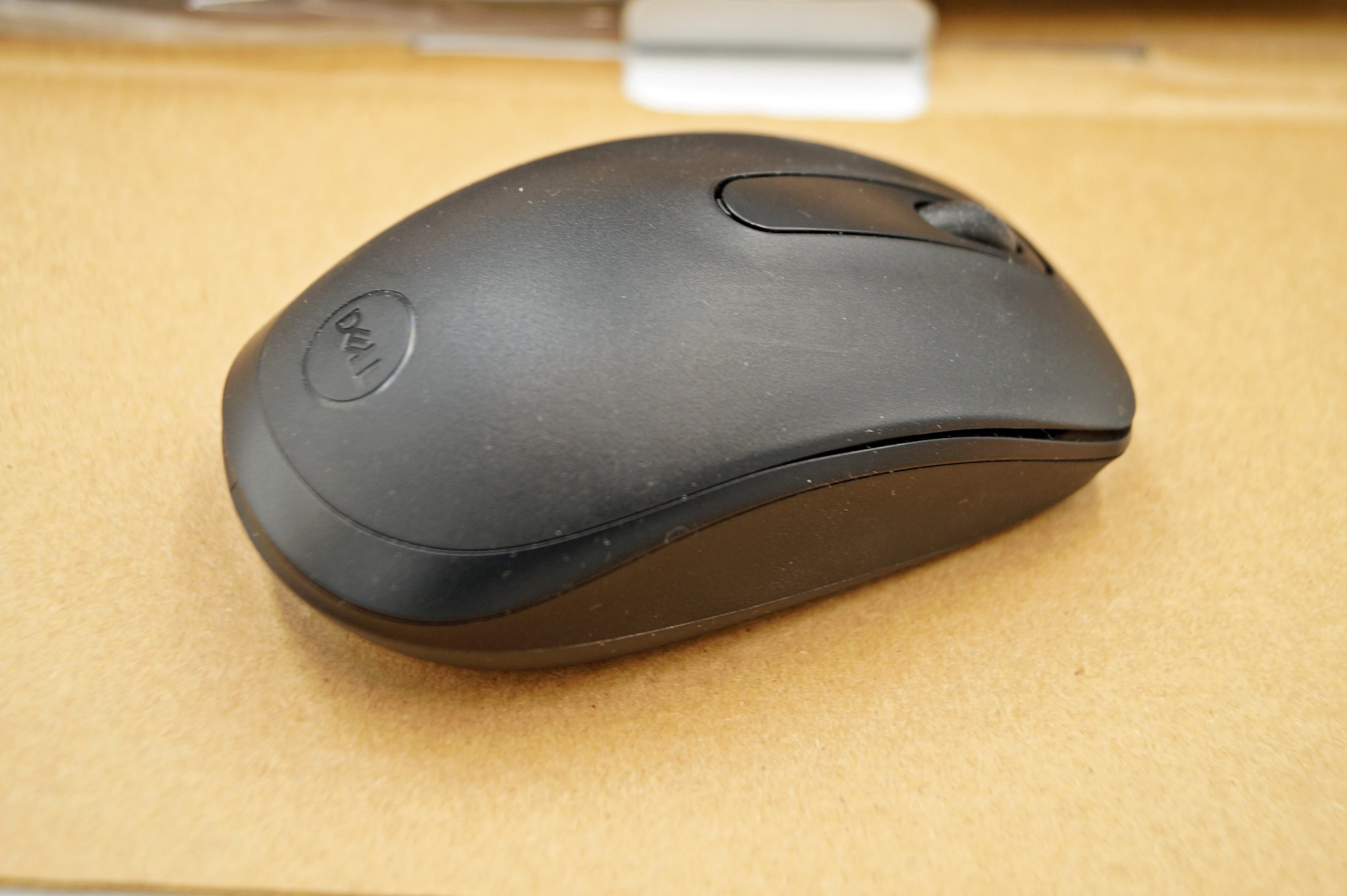 klawiatura-mysz-dell-km3322w-580-akgh-rozdzielczosc-myszy-1000