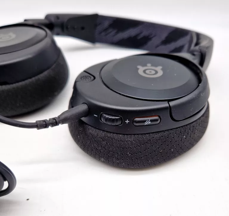 sluchawki-steelseries-arctis-nova-1-stan-11323-2