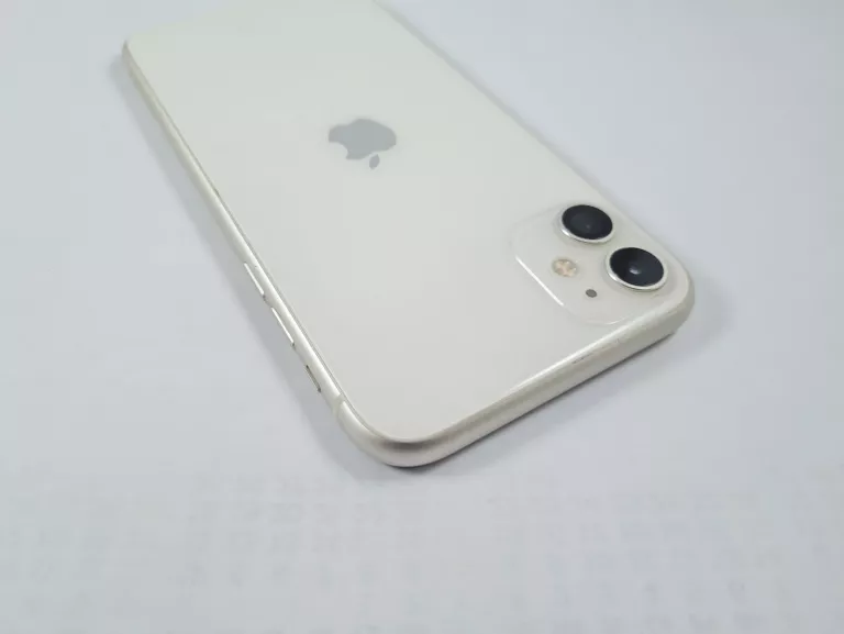 apple-iphone-11-64gb-bat-83-pudelko-ladny-przekatna-ekranu-610