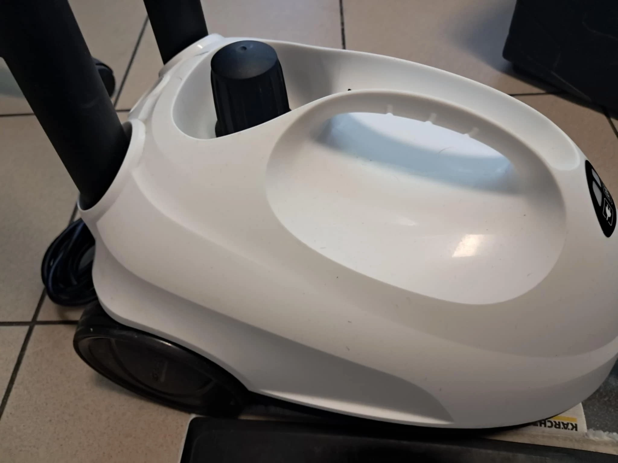 parownica-karcher-sc2-1512-600-okazja-bdb-stan-kolor-dominujacy-129357-2