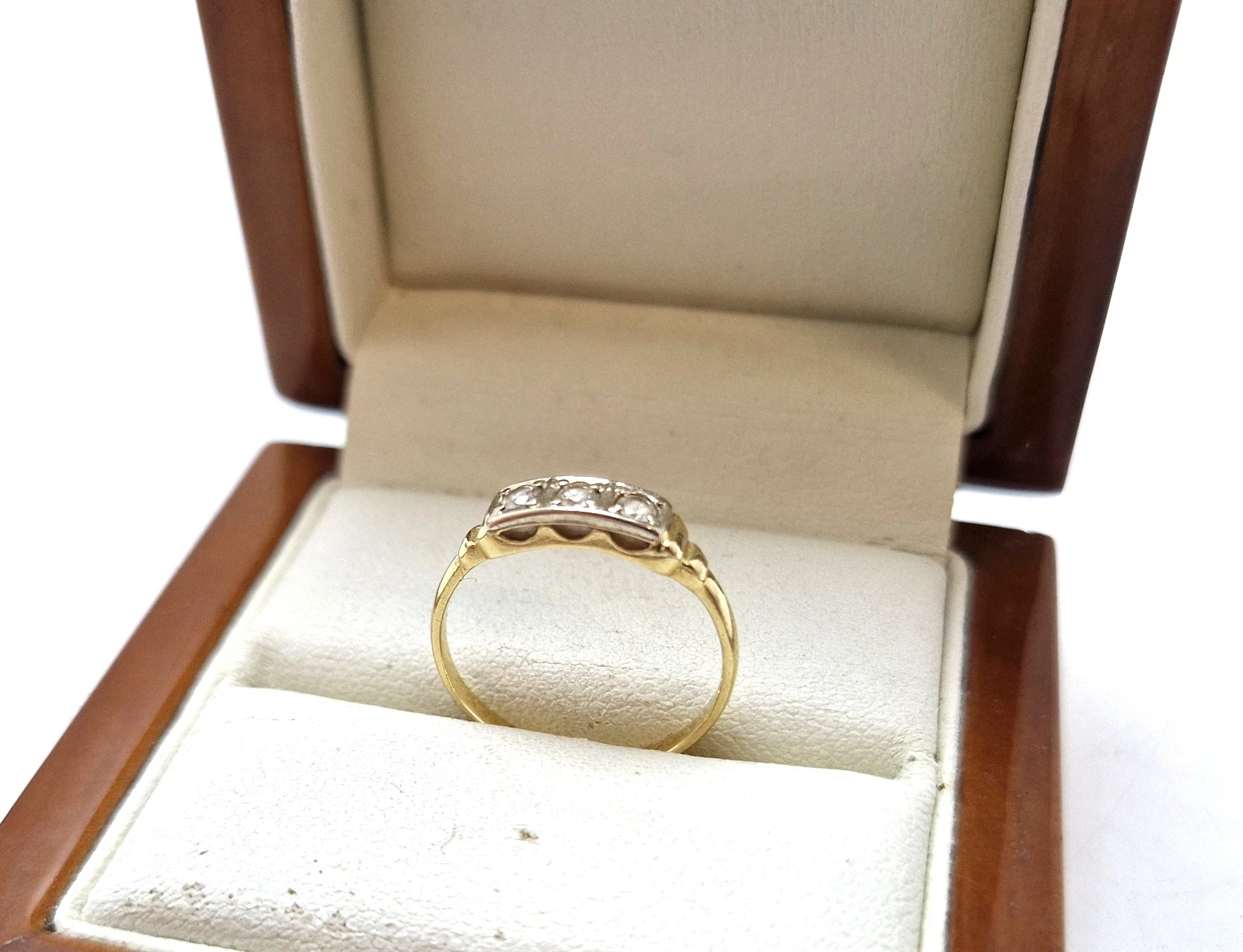 piekny-pierscionek-158g-r-12-p585-ean-gtin-5905868206906