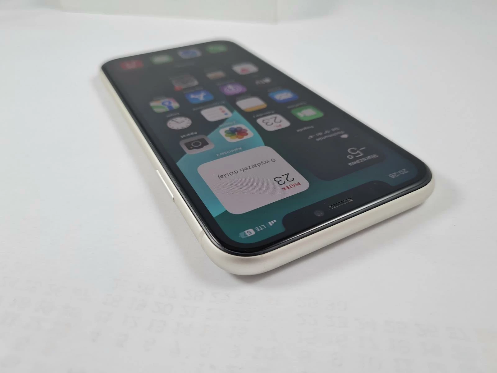 apple-iphone-11-64gb-bat-83-pudelko-ladny-kod-producenta-mhdc3pma