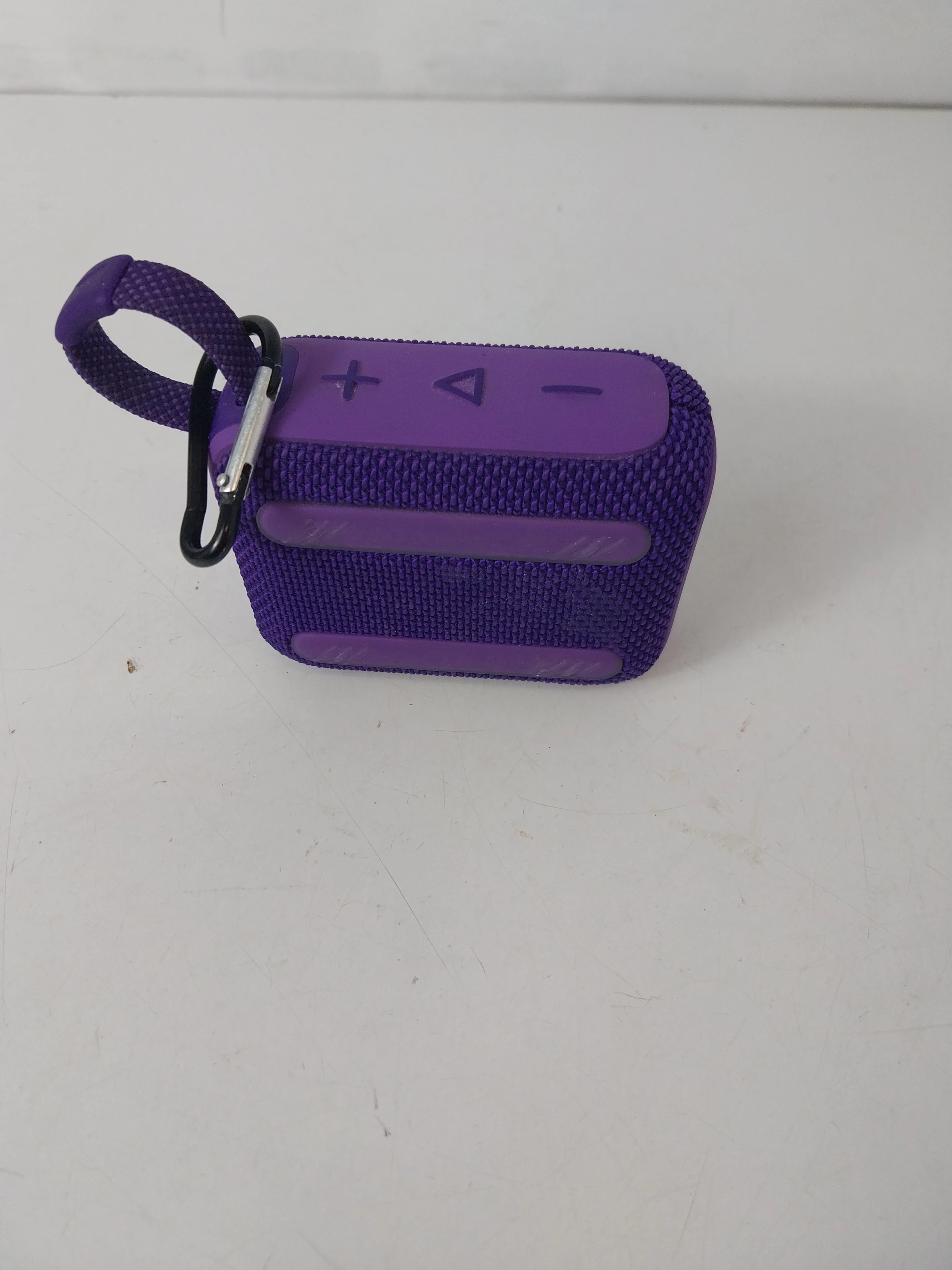 glosnik-jbl-go4-moc-42