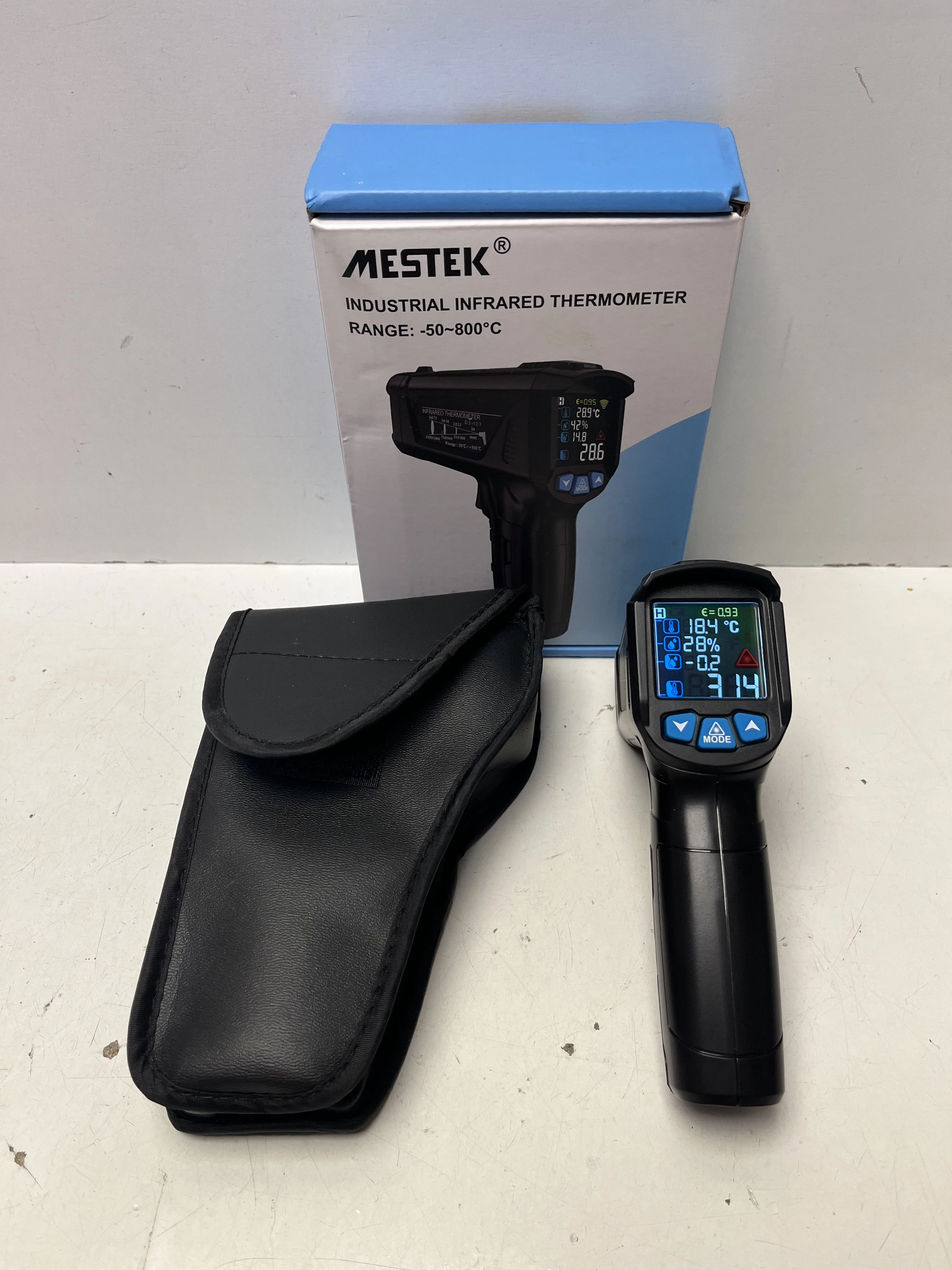 mestek-ir02c-przemyslowy-termometr-bezdotykowy-osiedle-teatralne-3u15-krakow