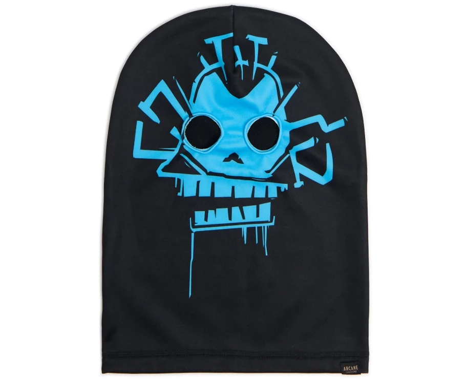 dzianinowa-kominiarka-z-motywem-arcane-cropp-plac-kosciuszki-20-wroclaw