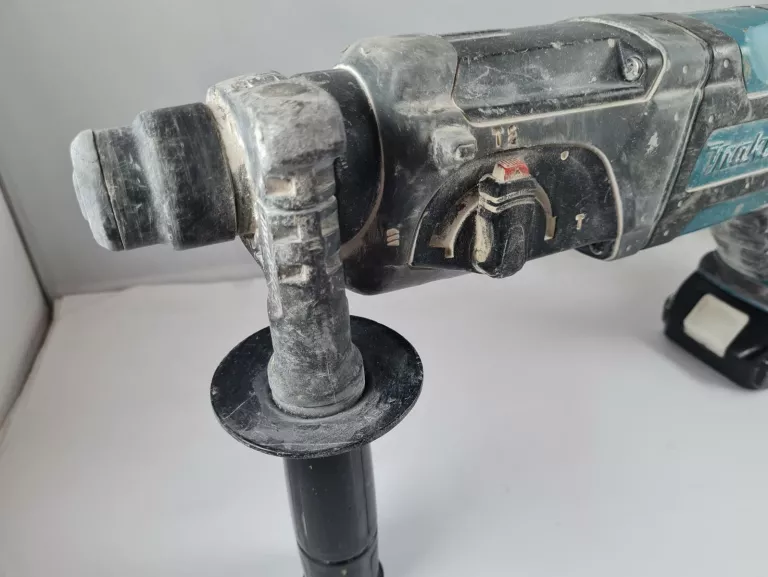 mlotowiertarka-makita-dhr241-aku-ean-gtin-0088381661768