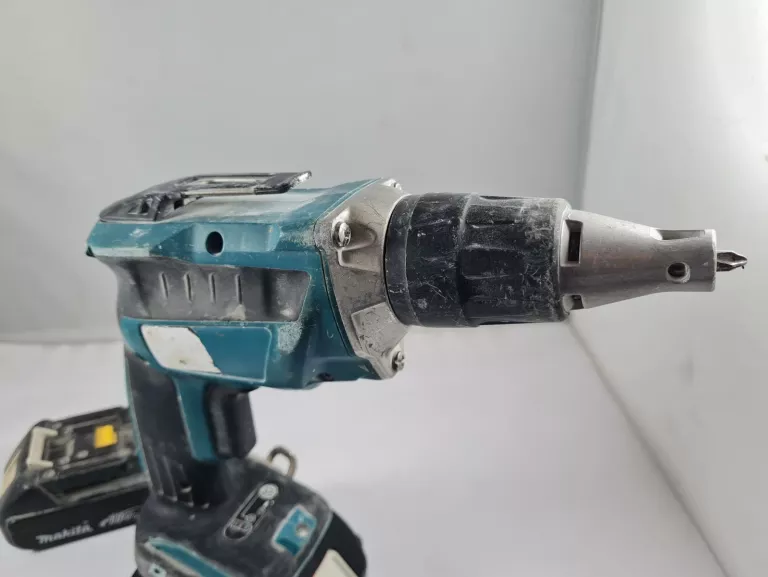 wkretarka-do-gk-makita-dfs452-2aku-stan-11323-2