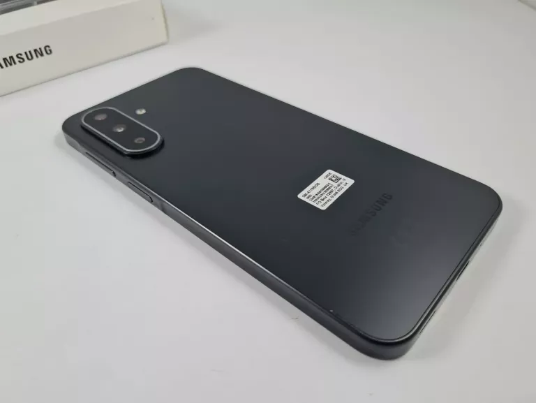 samsung-galaxy-a17-5g-komplet-ladny-wbudowana-pamiec-202869-214189