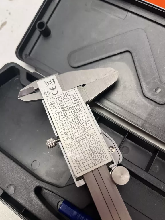 suwmiarka-elektryczna-z-wyswietlaczem-marka-248811-958954