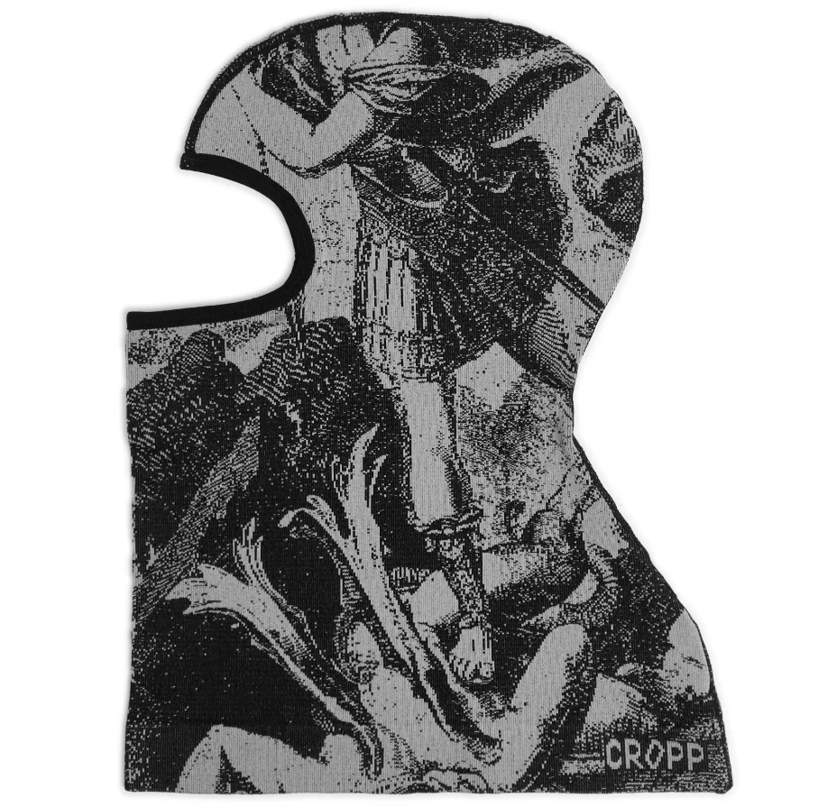 dzianinowa-kominiarka-z-gotyckim-motywem-cropp-plac-kosciuszki-20-wroclaw