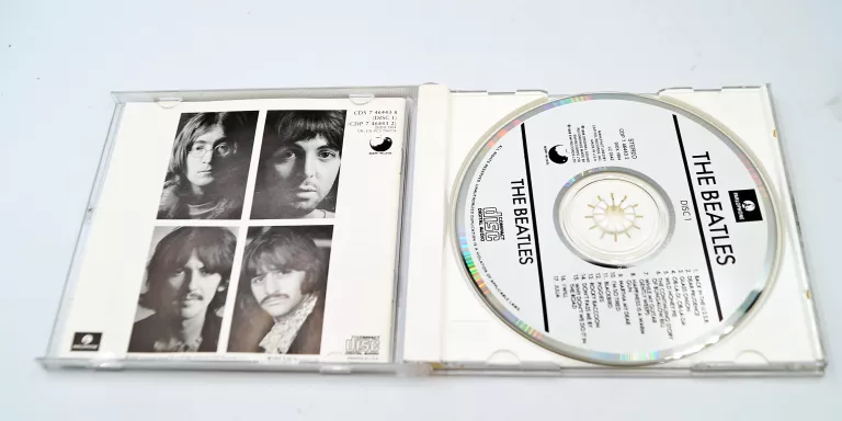 the-beatles-disc-1-the-beatles-stan-11323-2