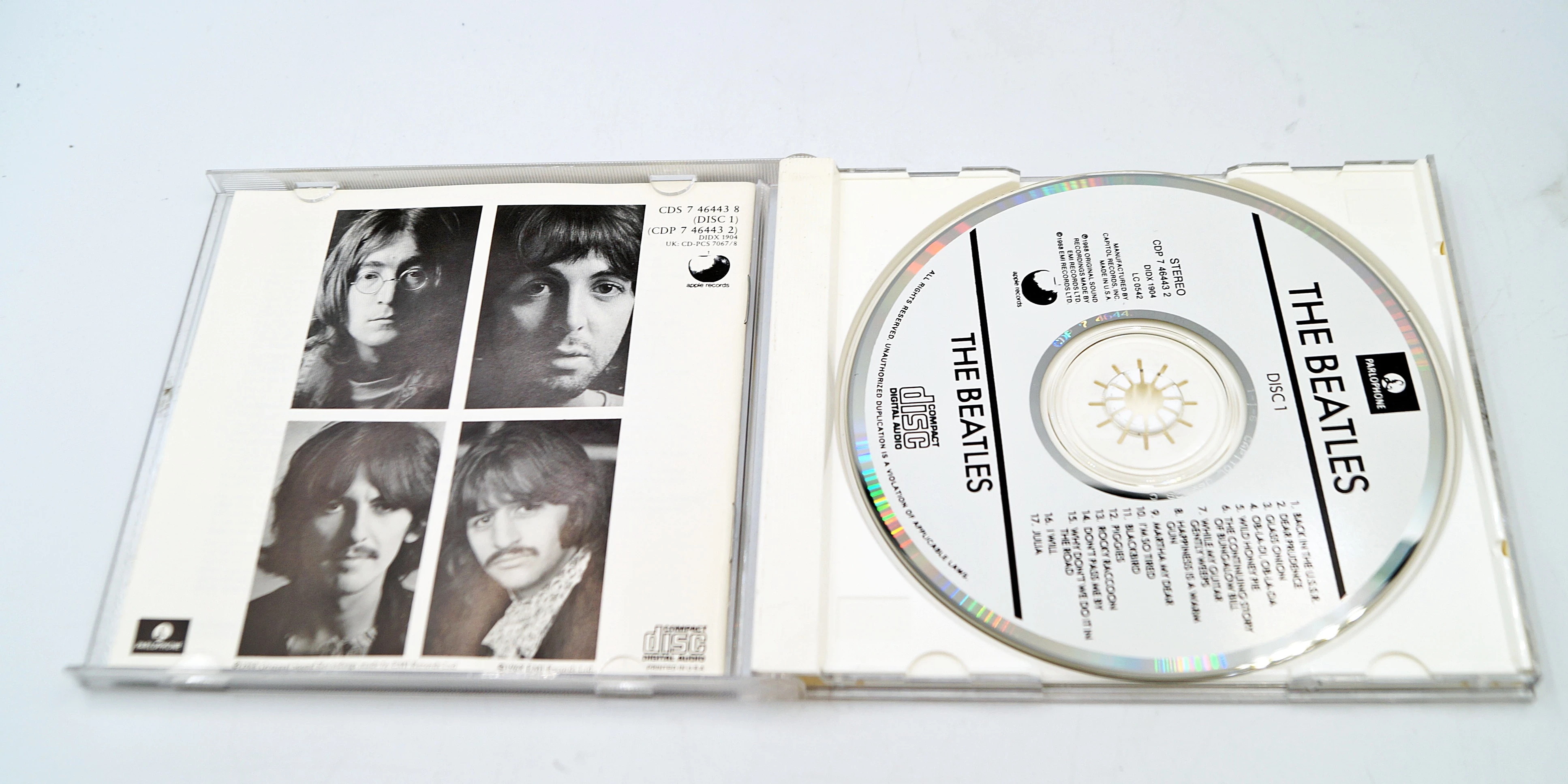 the-beatles-disc-1-the-beatles-stan-11323-2