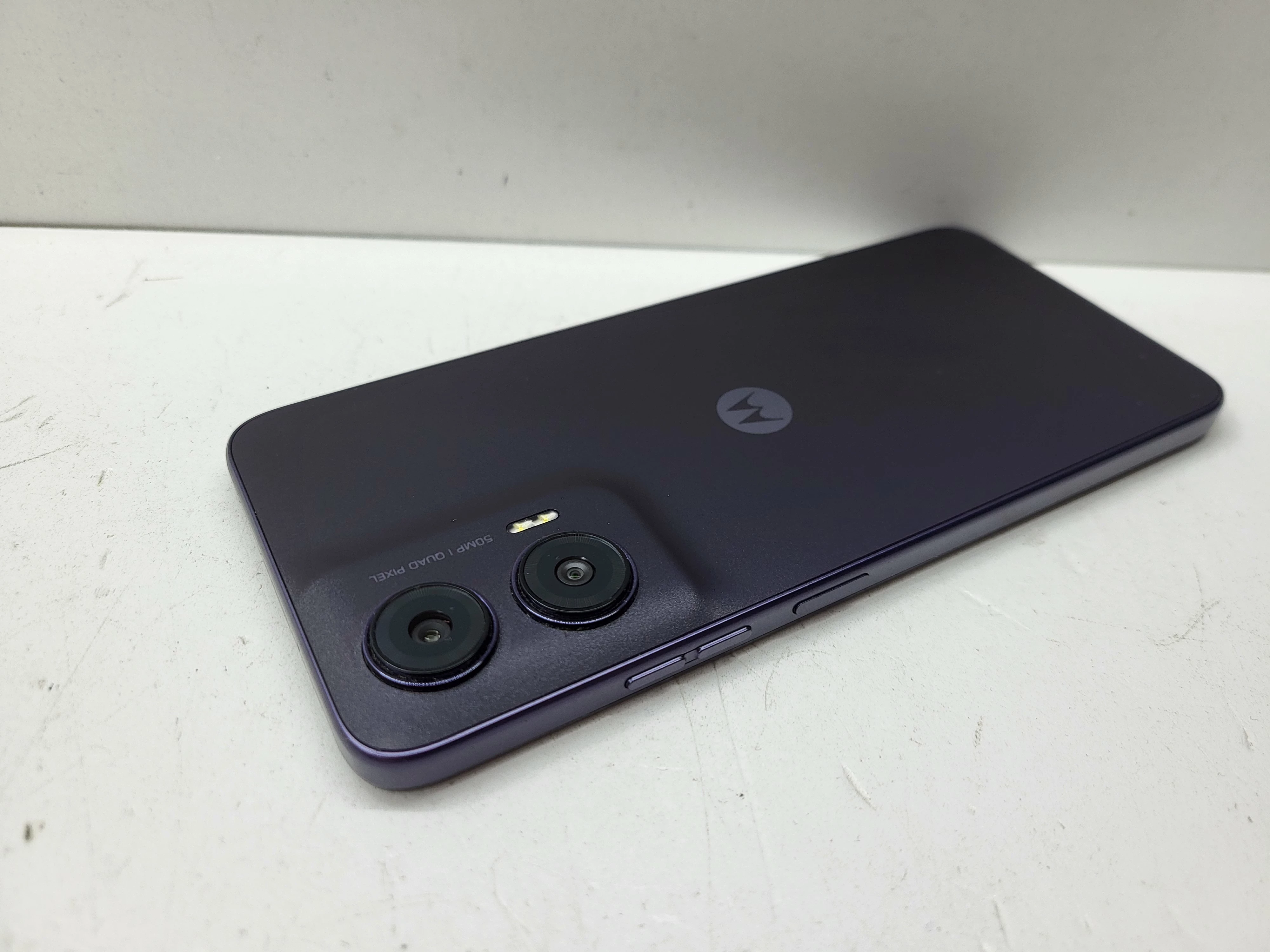 motorola-moto-g35-pojemnosc-akumulatora-5000