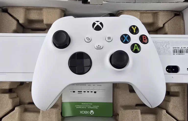 konsola-xbox-series-s-512-gb-waga-produktu-z-opakowaniem-jednostkowym-2000