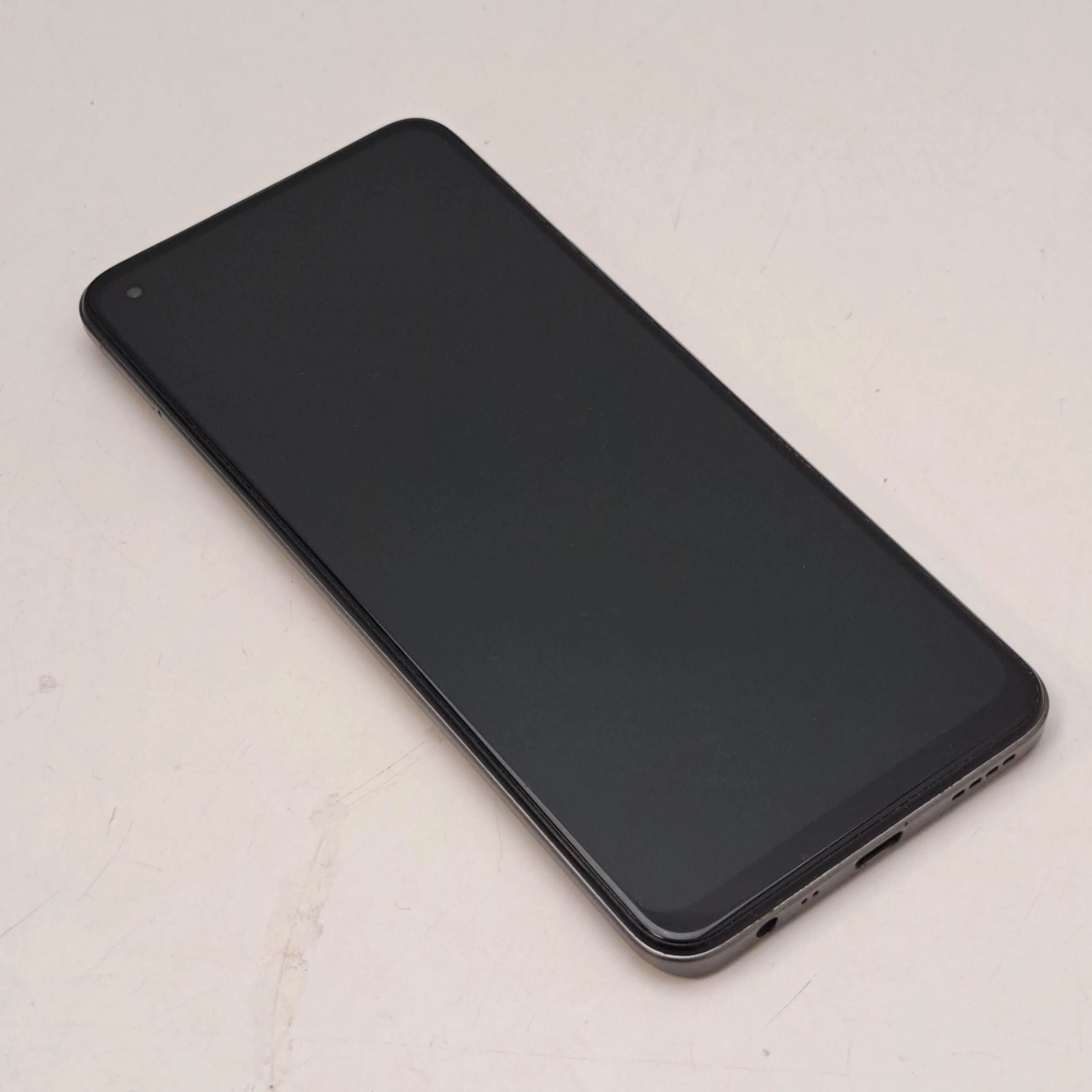 telefon-realme-8-6128-gb-stan-11323-2