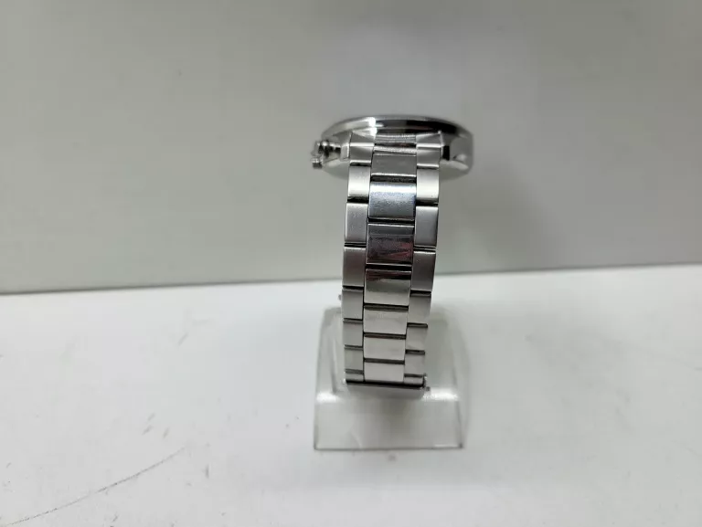 zegarek-lorus-vd57-x196-ksztalt-koperty-129223-2