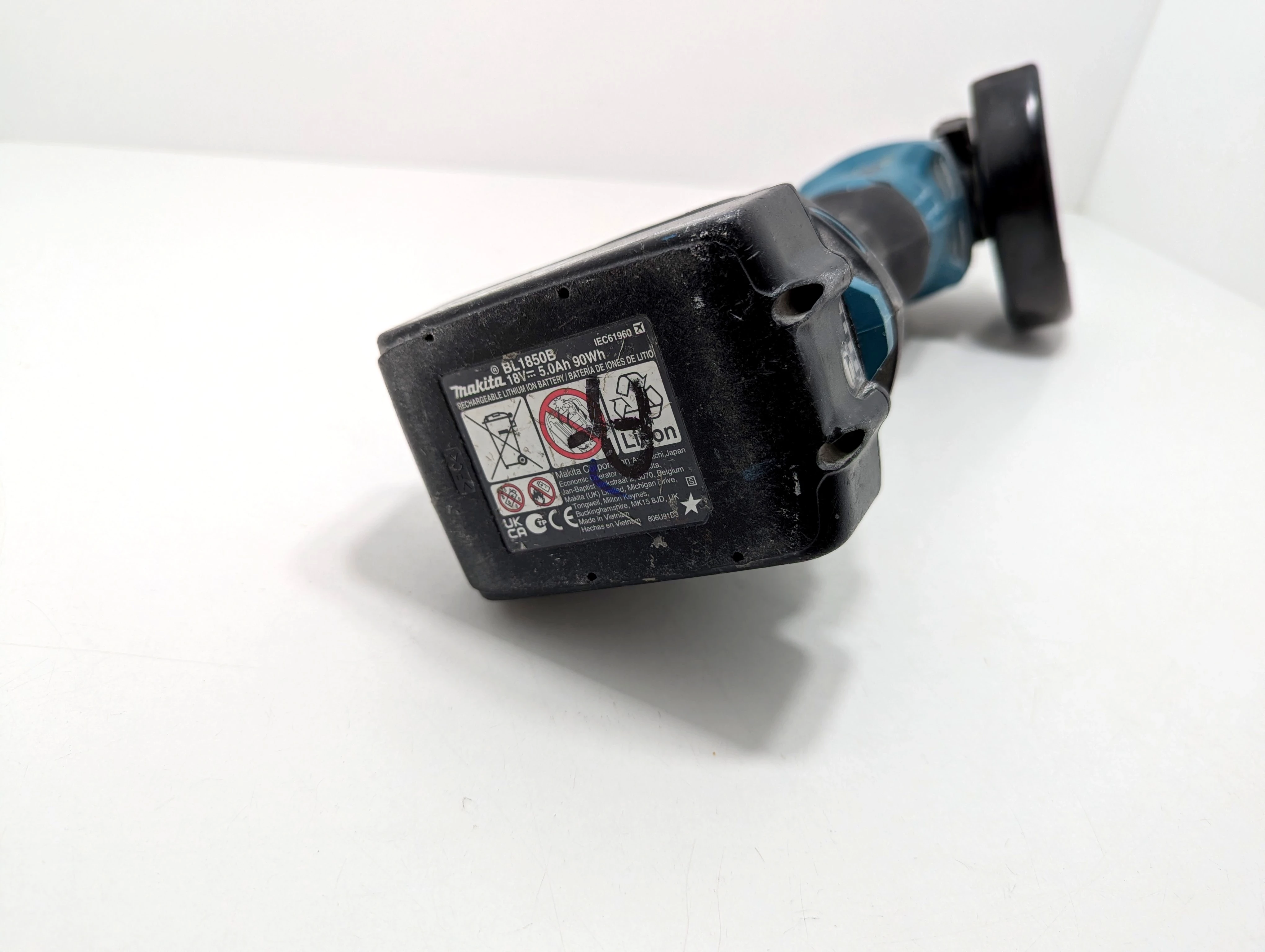 akumulatorowa-szlifierka-katowa-makita-dga504-akumulator-5ah-rodzaj-250123-1798302